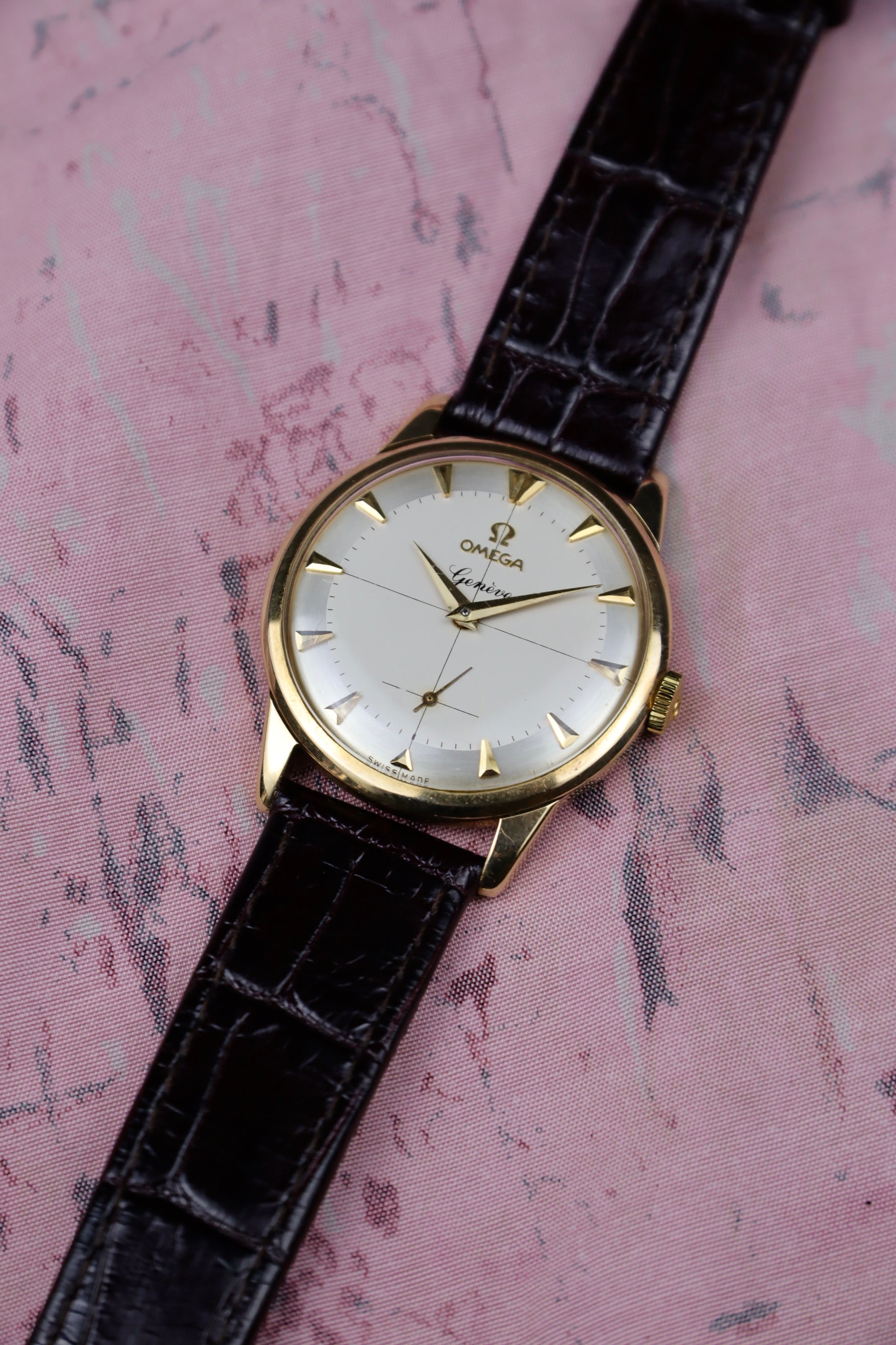 1960 9K Omega Geneve 2905 cal. 268
