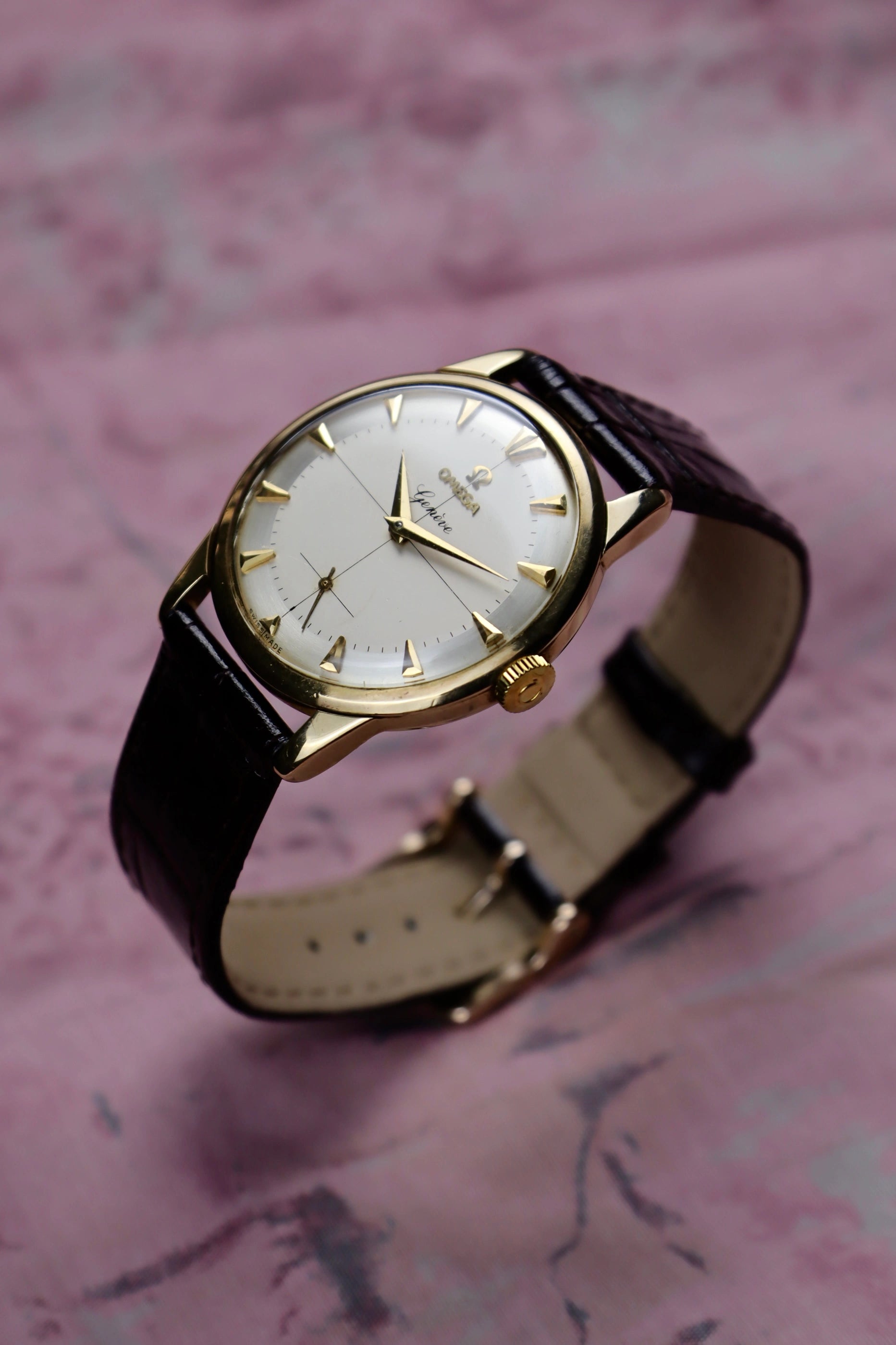 1960 9K Omega Geneve 2905 cal. 268