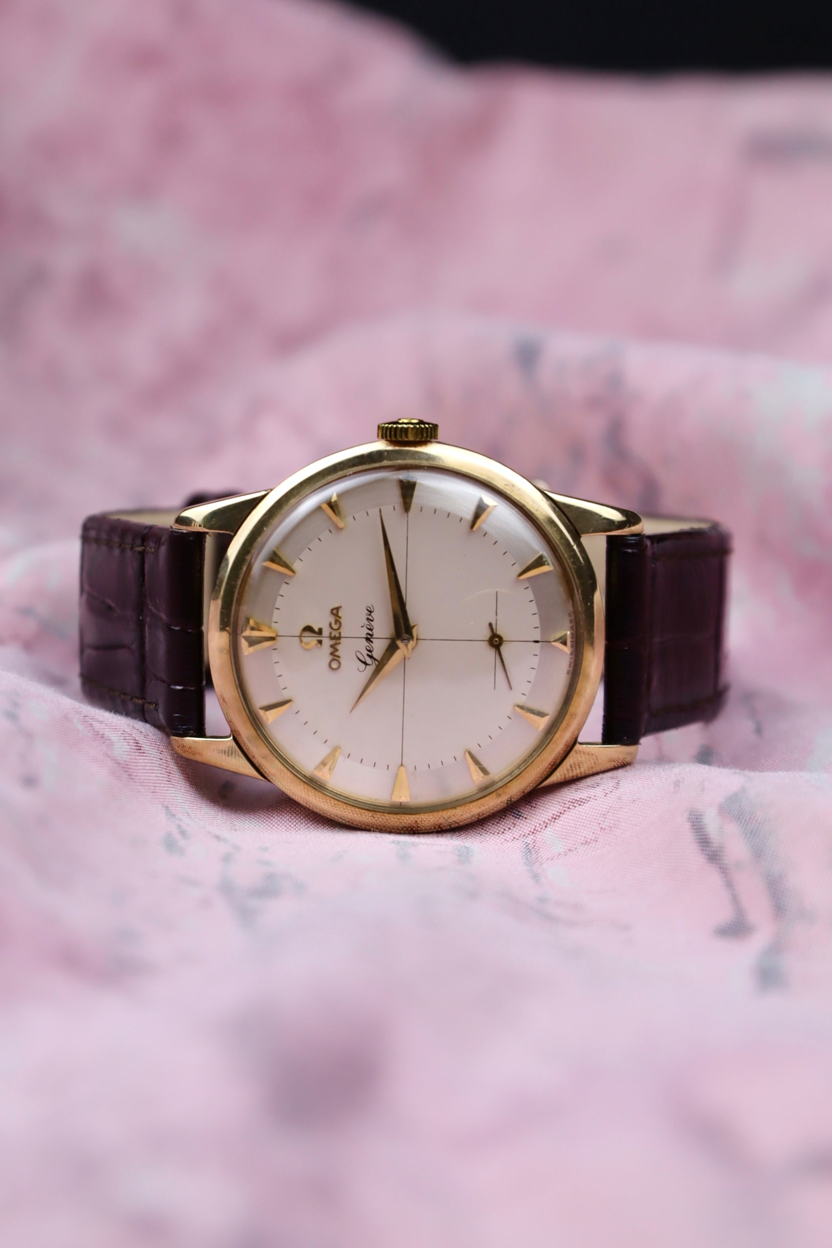 1960 9K Omega Geneve 2905 cal. 268