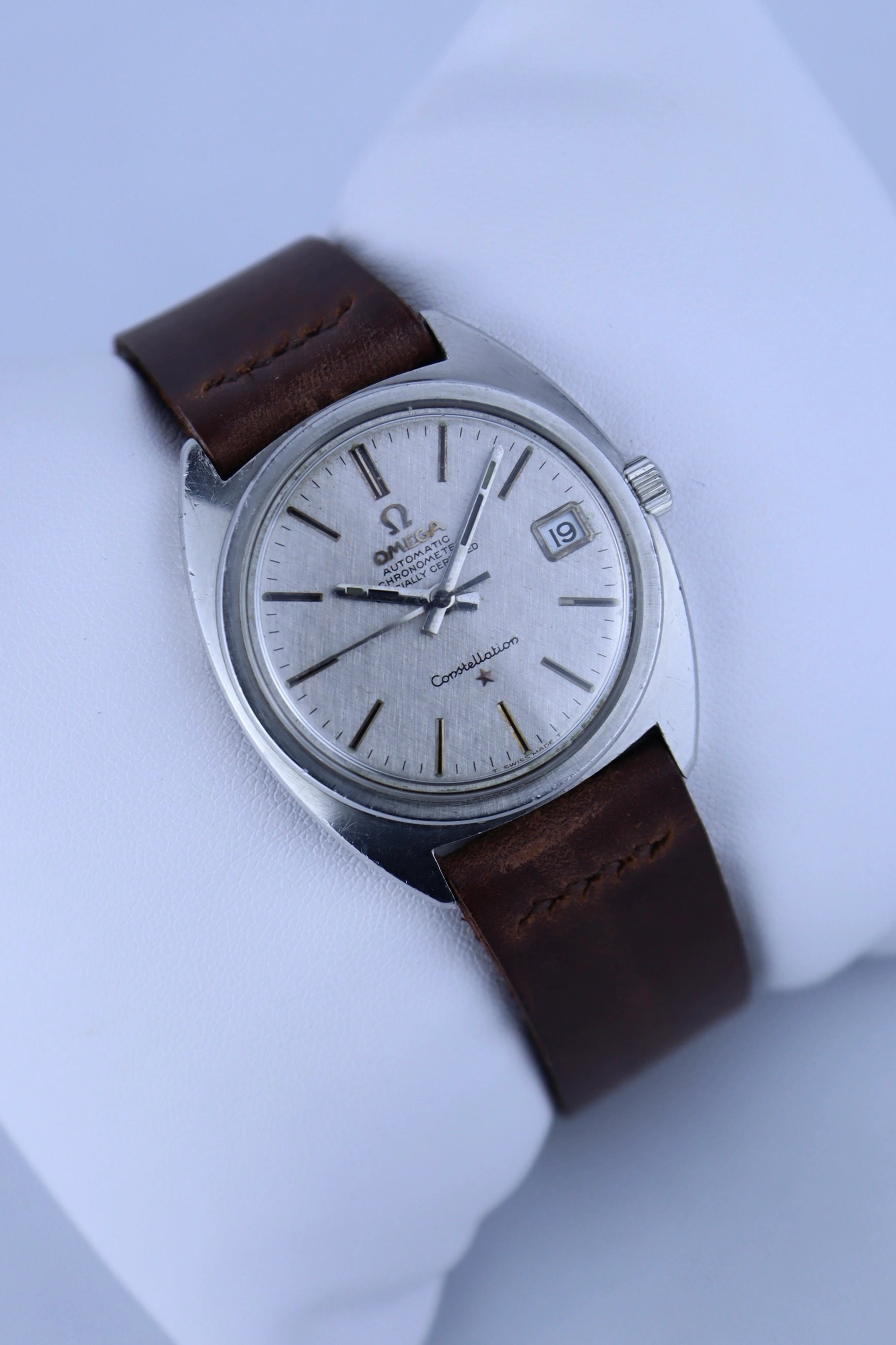 1969 Omega Constellation C-shaped Linen Dial 168.017