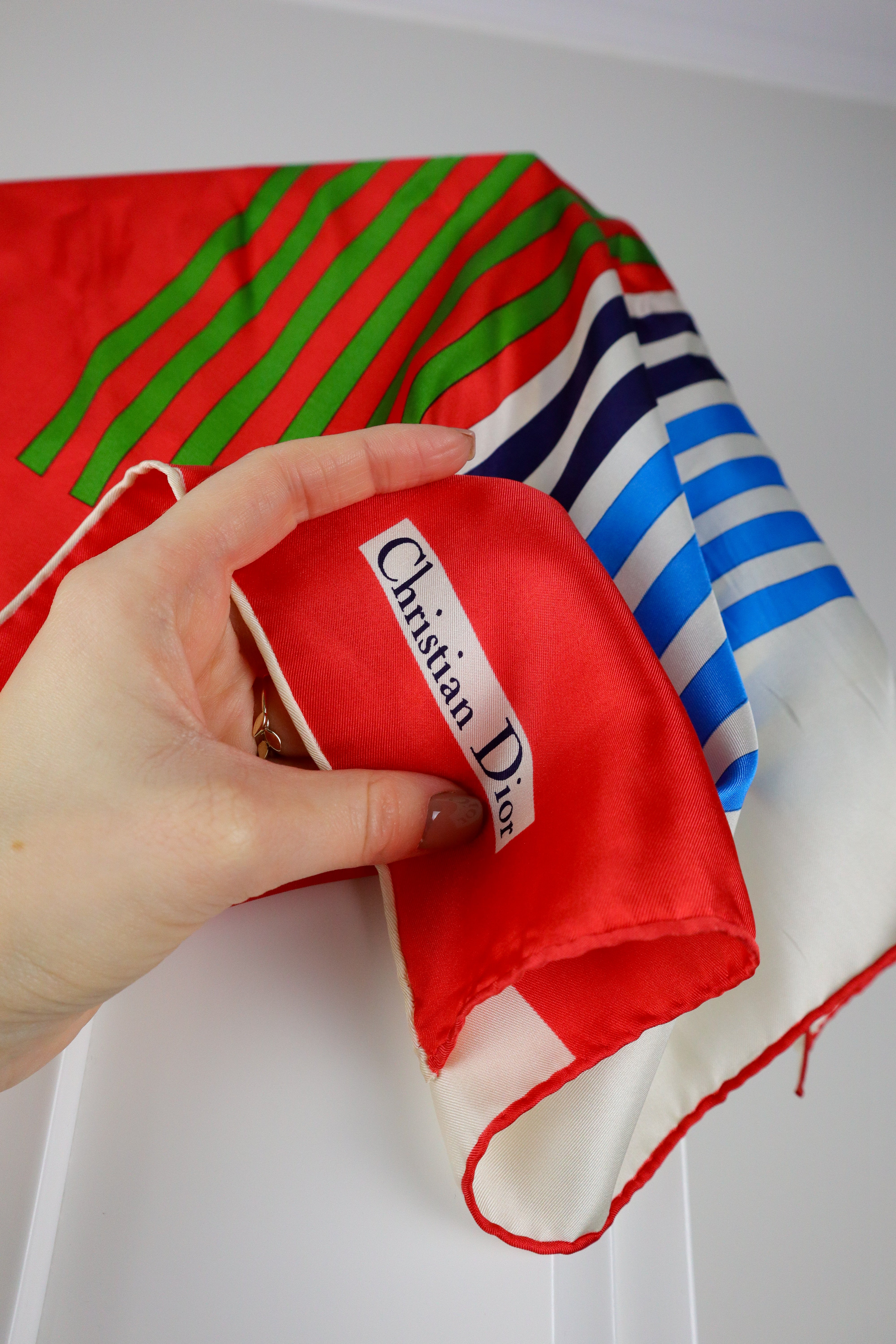 Christian Dior - jedwabna apaszka "Marine Lines"