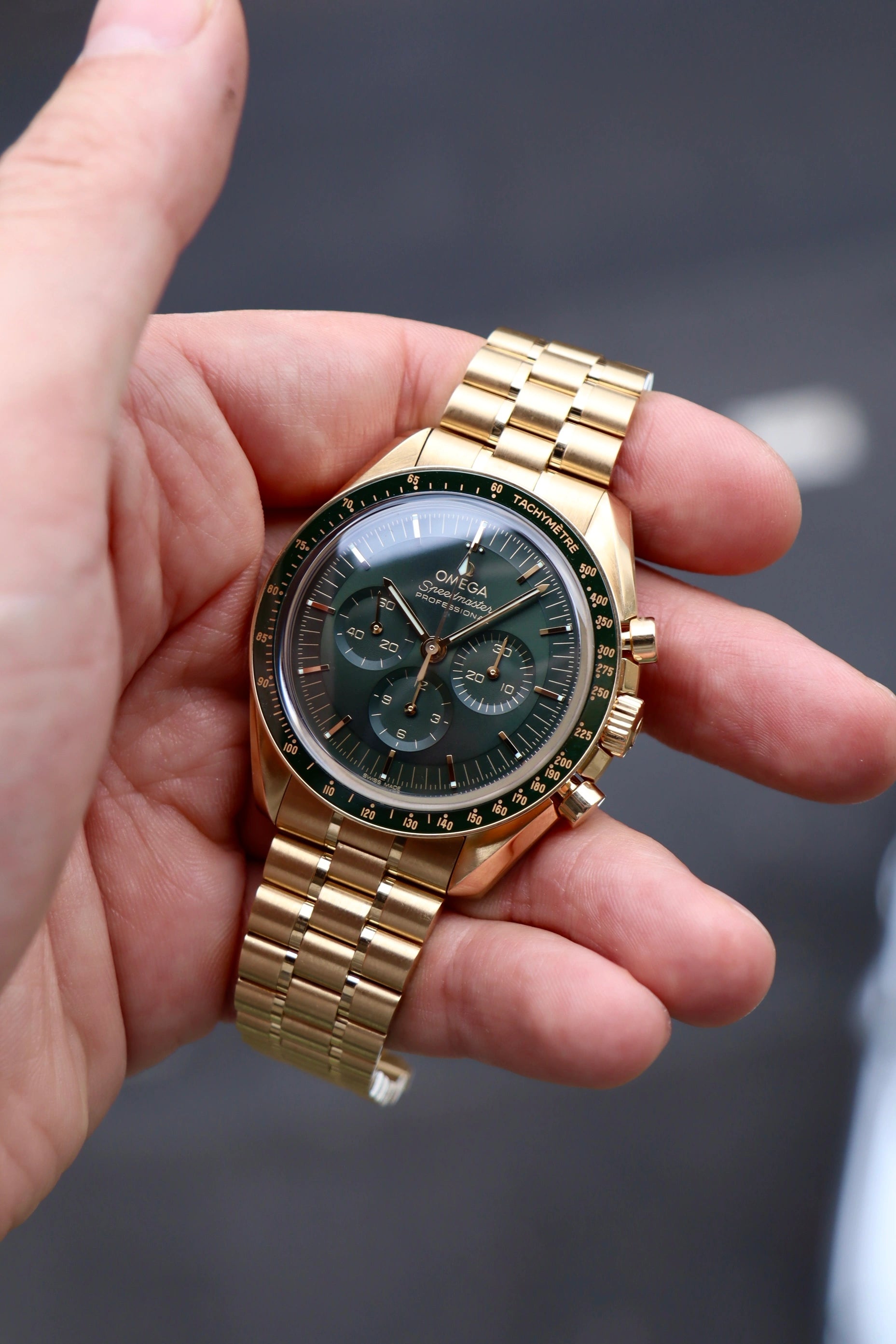 2022 Omega Speedmaster Moonshine Gold 310.60.42.50.10.001 cal. 3861
