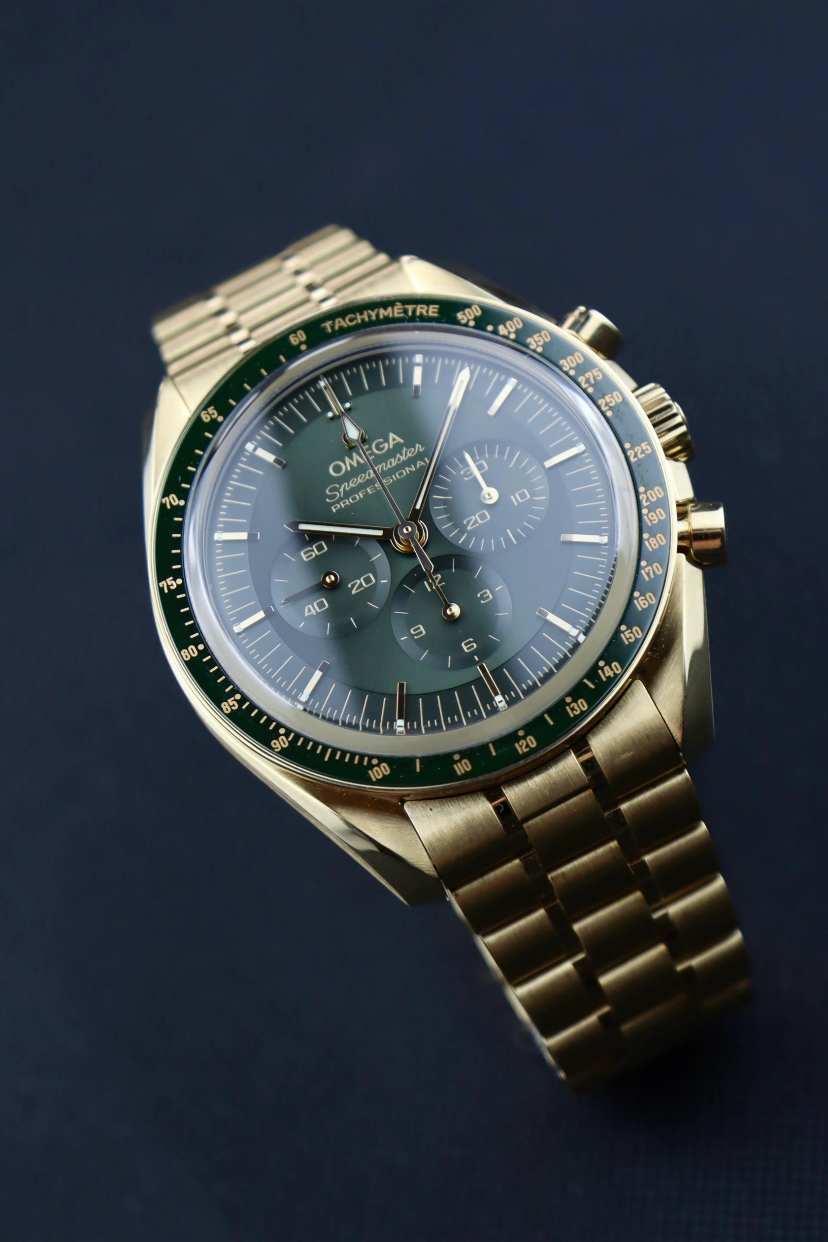 2022 Omega Speedmaster Moonshine Gold 310.60.42.50.10.001 cal. 3861