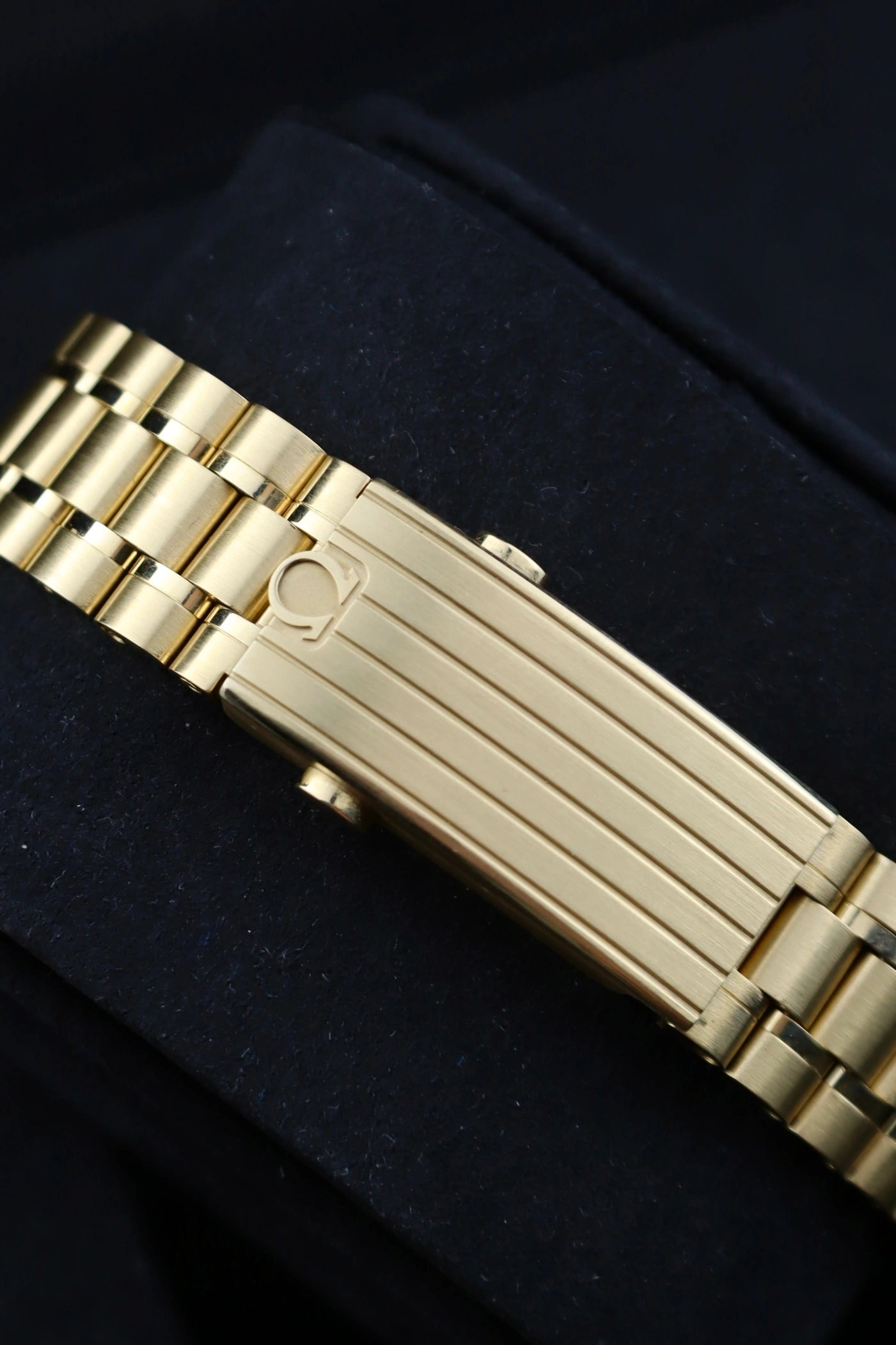 2022 Omega Speedmaster Moonshine Gold 310.60.42.50.10.001 cal. 3861