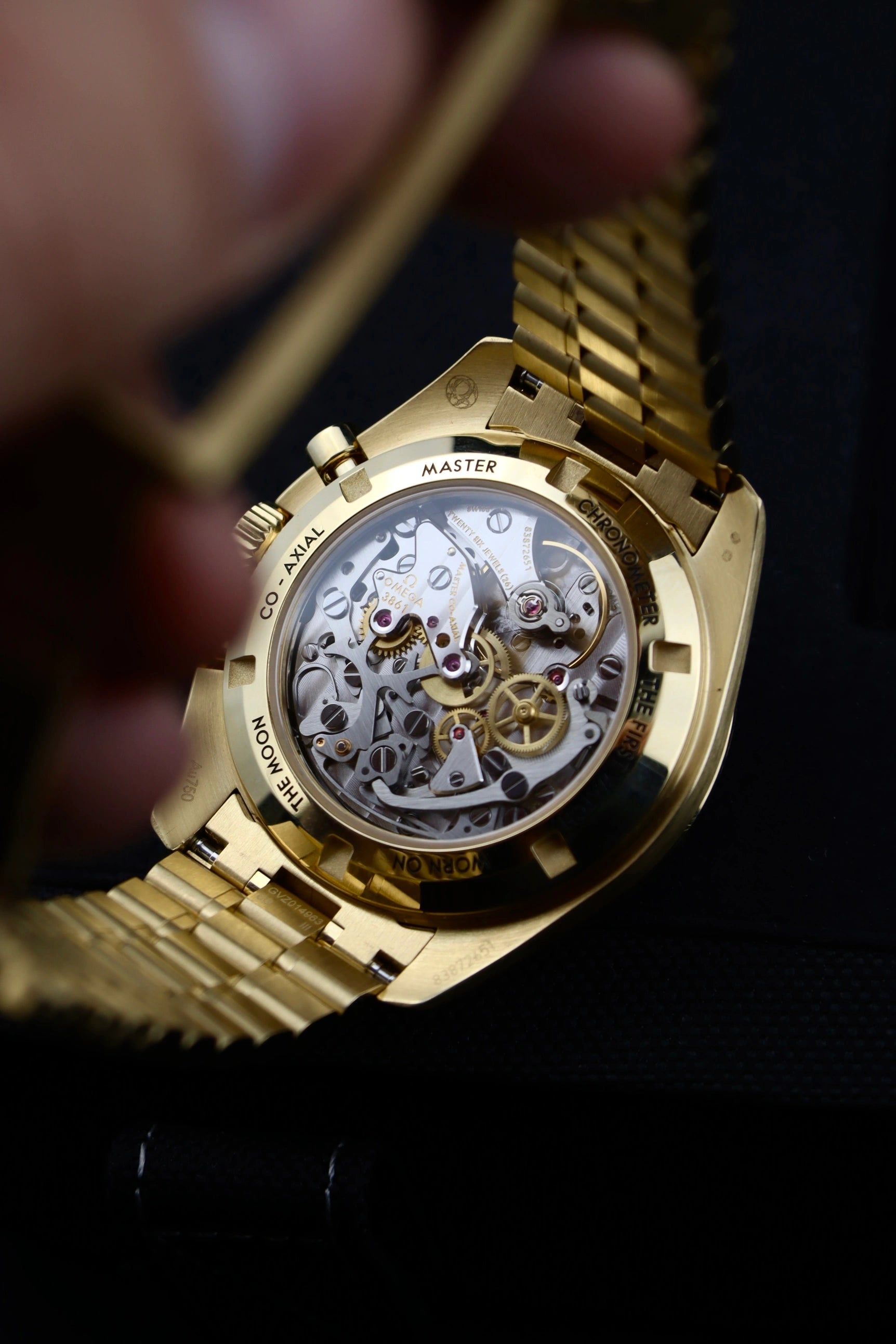2022 Omega Speedmaster Moonshine Gold 310.60.42.50.10.001 cal. 3861