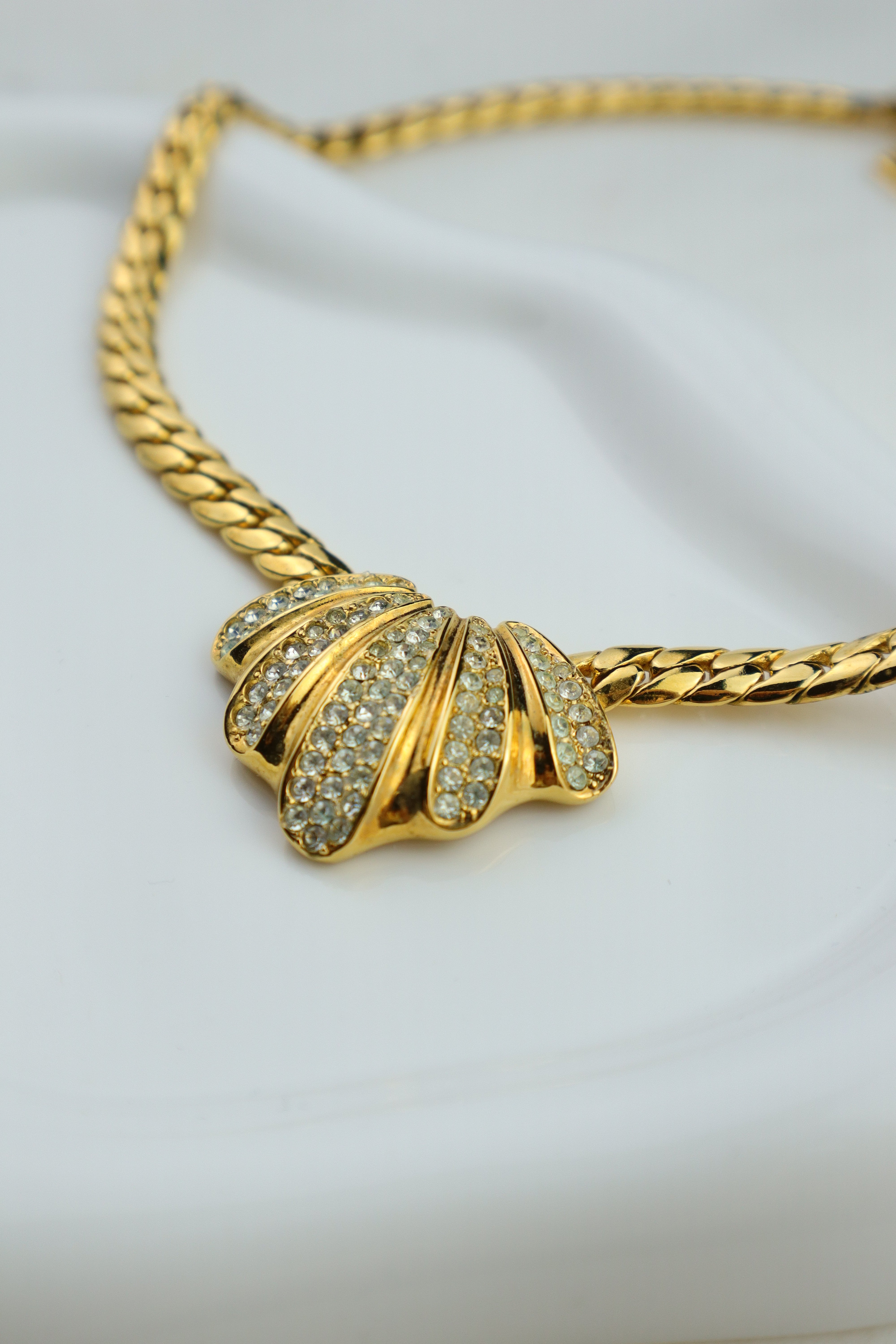 Lanvin - okazały naszyjnik z muszlą