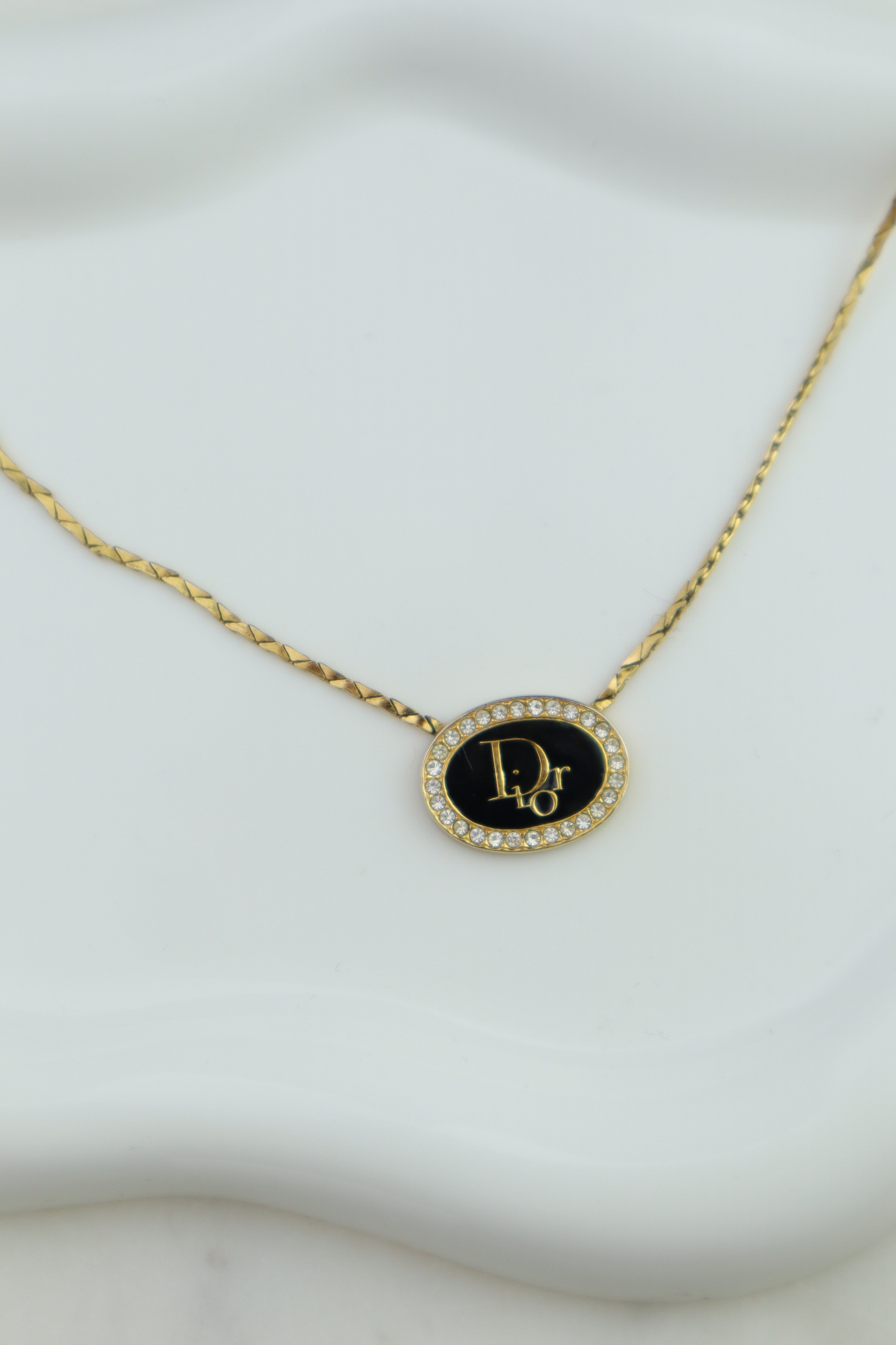 Christian Dior - naszyjnik vintage z medalionem