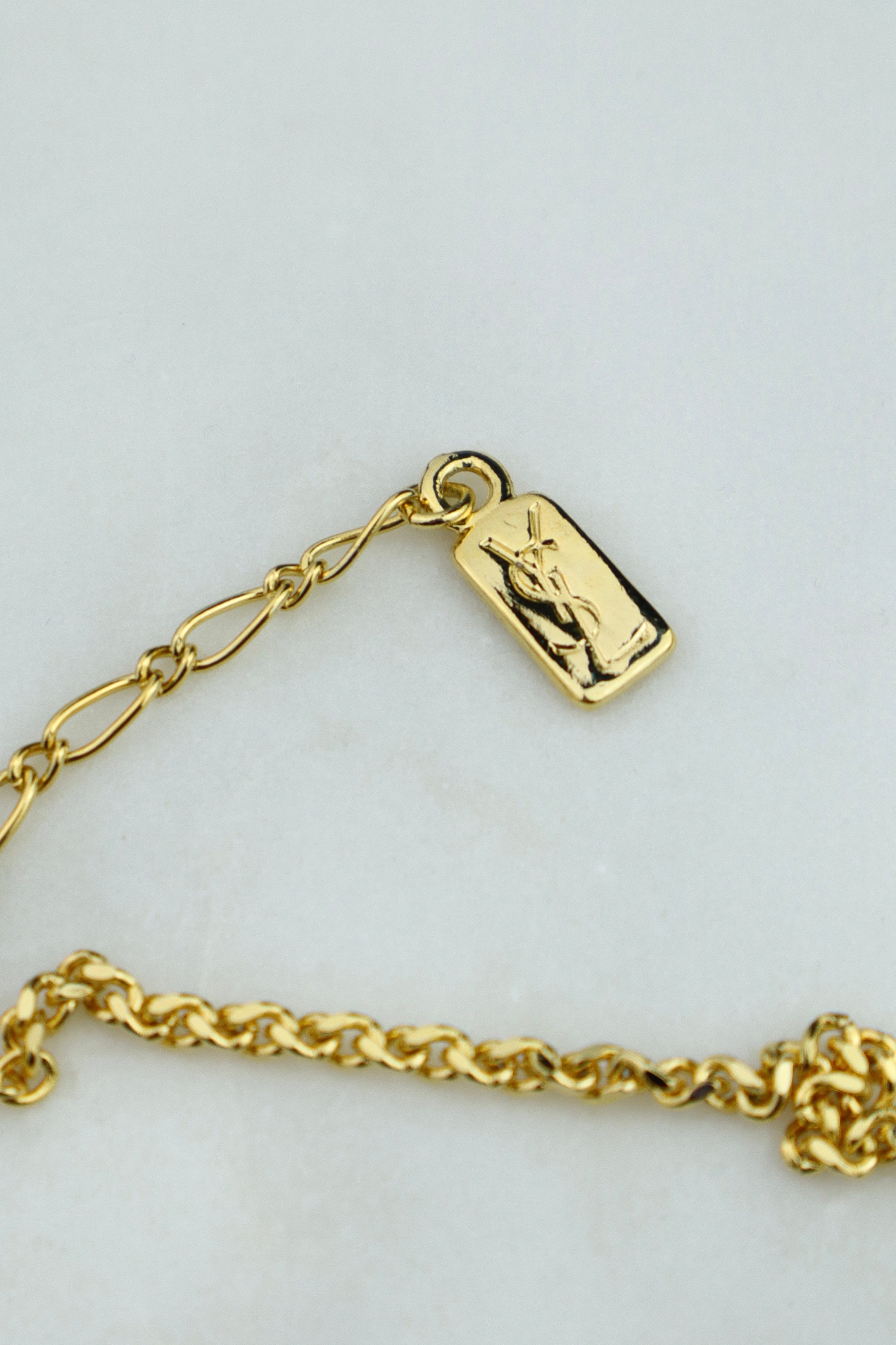 Yves Saint Laurent – naszyjnik z geometryczną zawieszką, lata 90