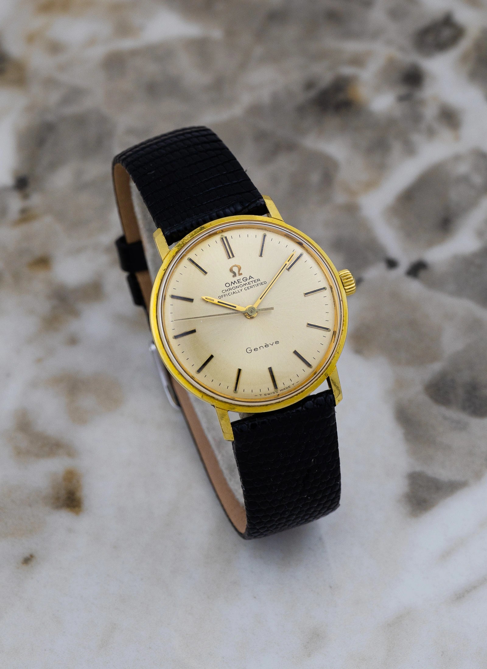1968 18K Omega Geneve Chronometer ref. 137.001 cal.602