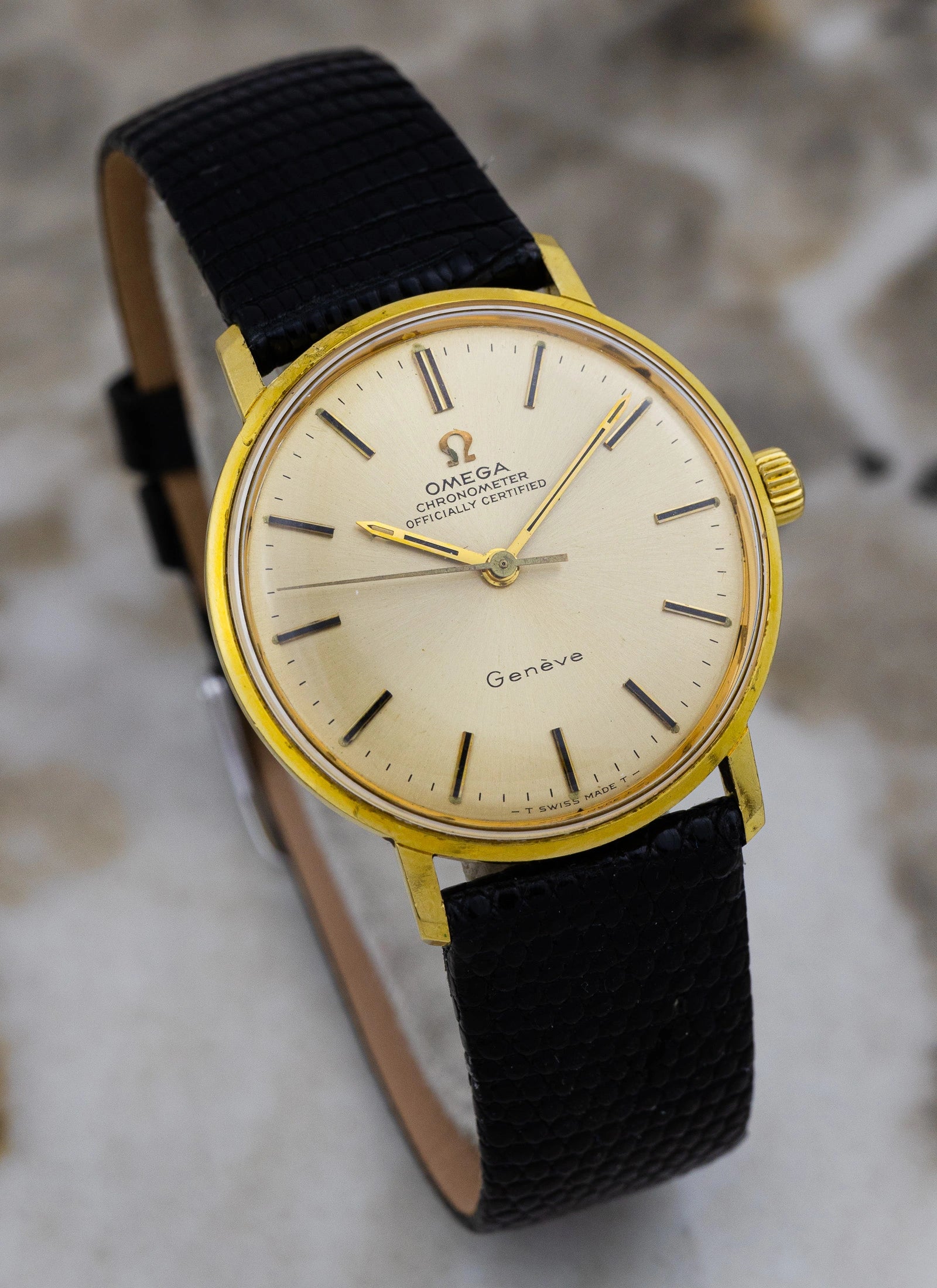 1968 18K Omega Geneve Chronometer ref. 137.001 cal.602