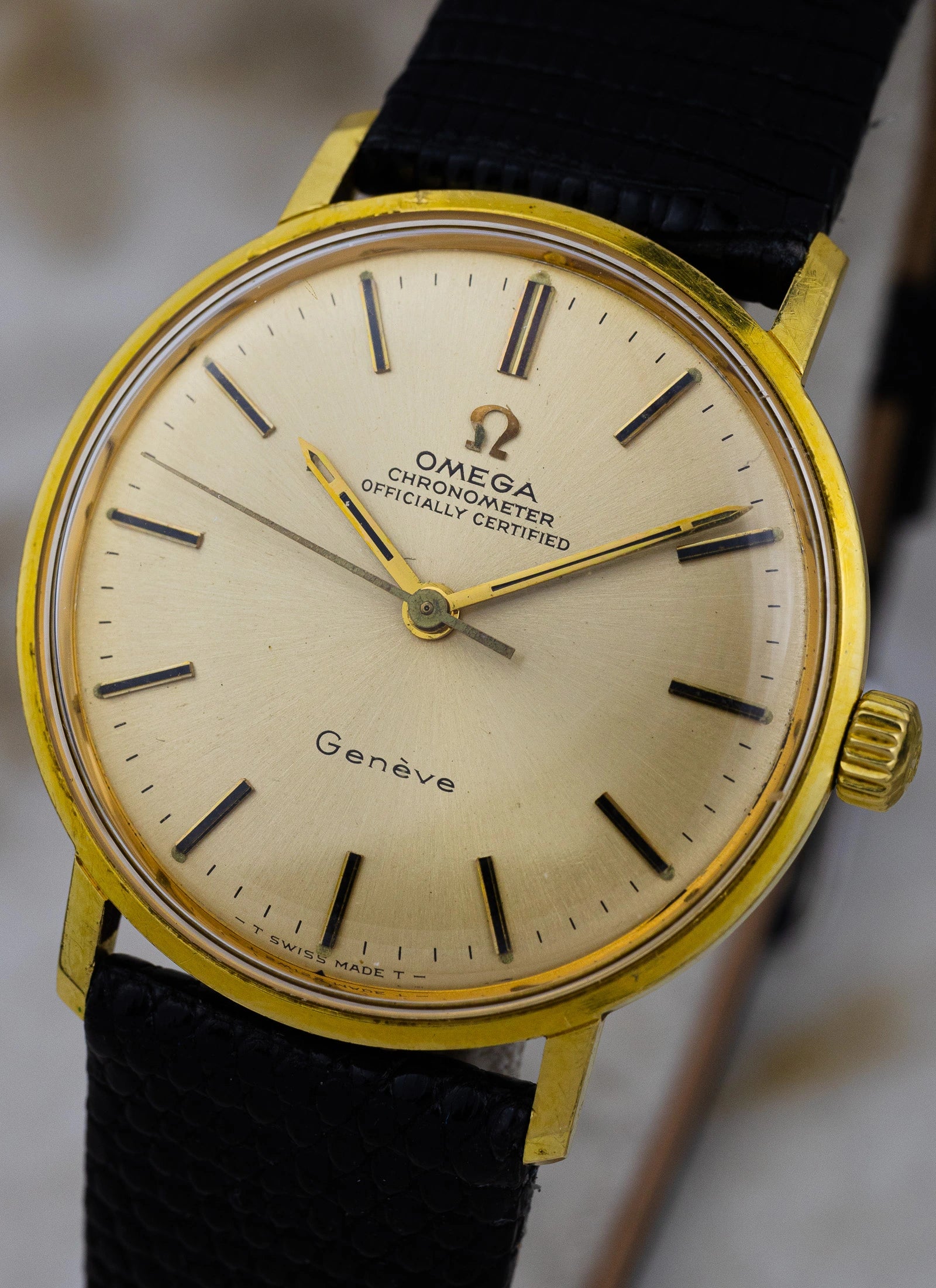 1968 18K Omega Geneve Chronometer ref. 137.001 cal.602
