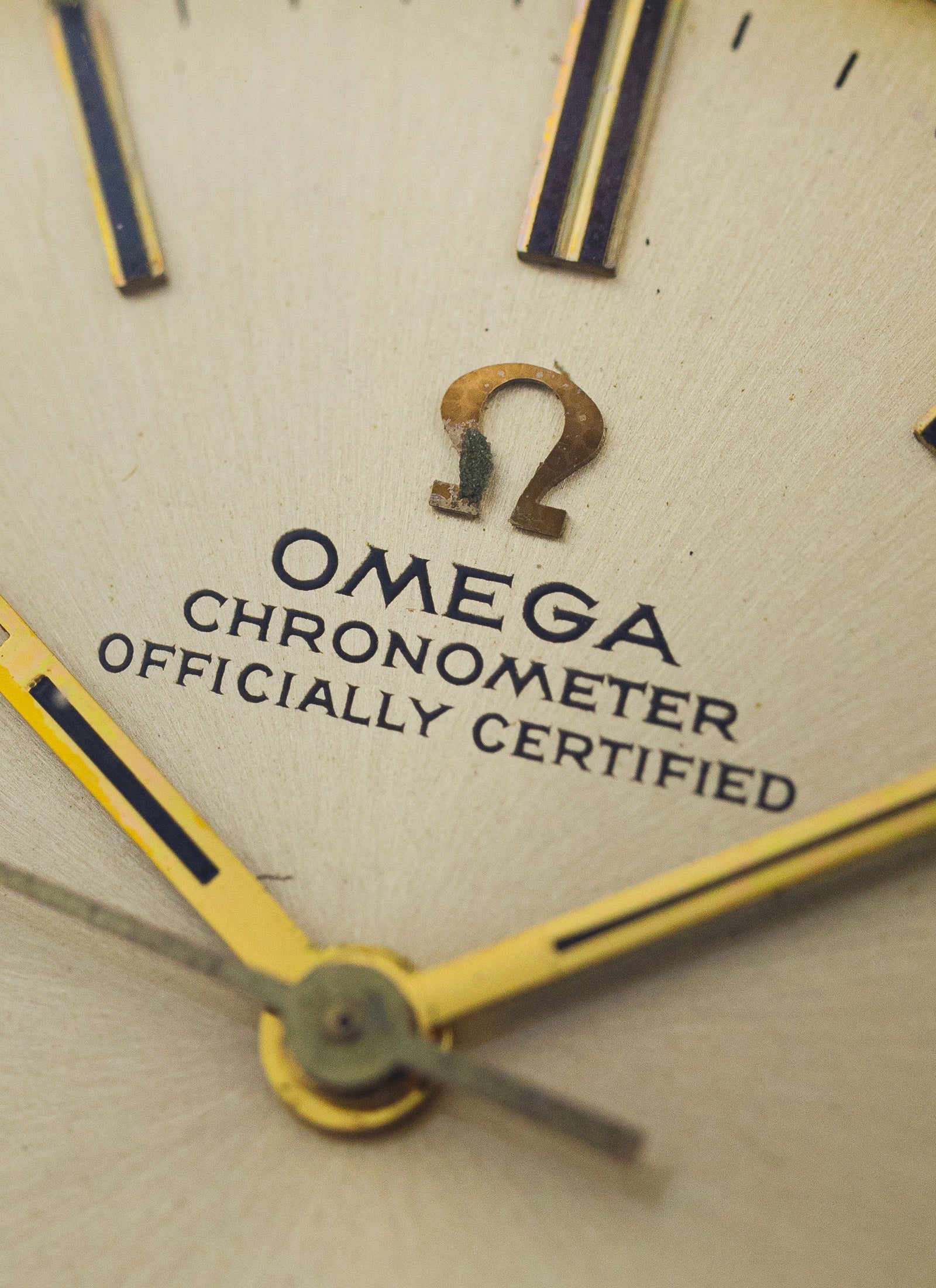 1968 18K Omega Geneve Chronometer ref. 137.001 cal.602