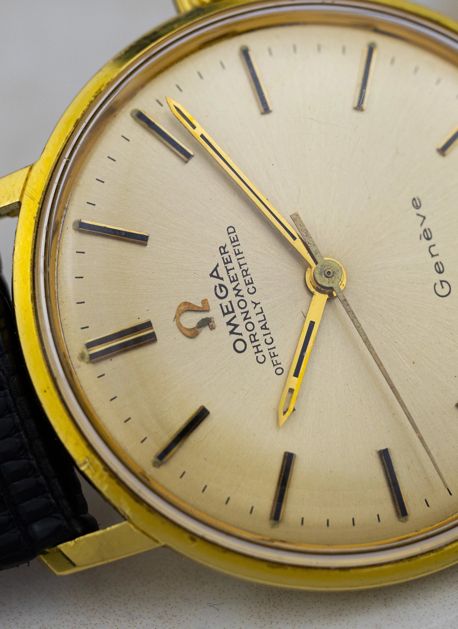 1968 18K Omega Geneve Chronometer ref. 137.001 cal.602