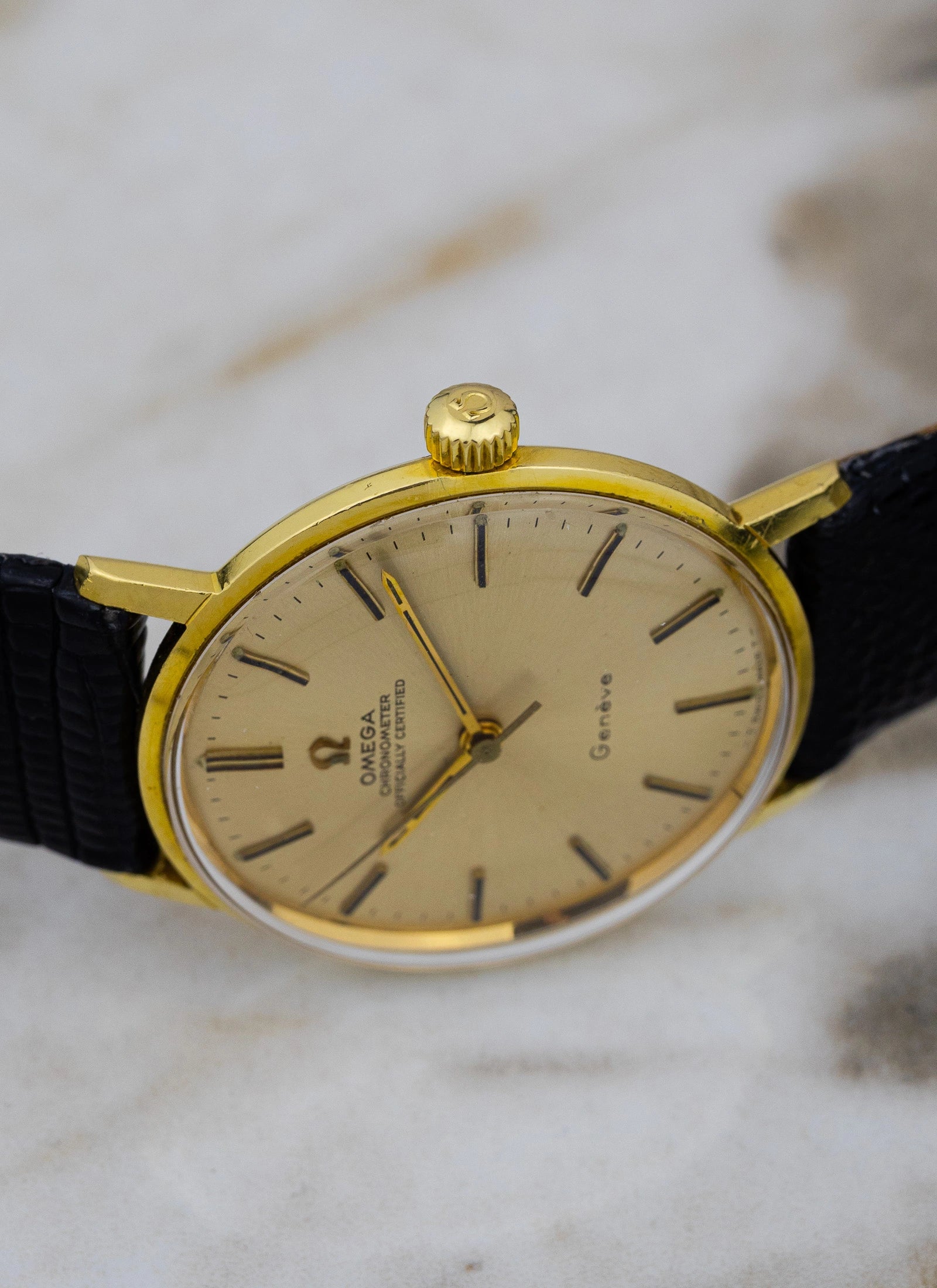 1968 18K Omega Geneve Chronometer ref. 137.001 cal.602