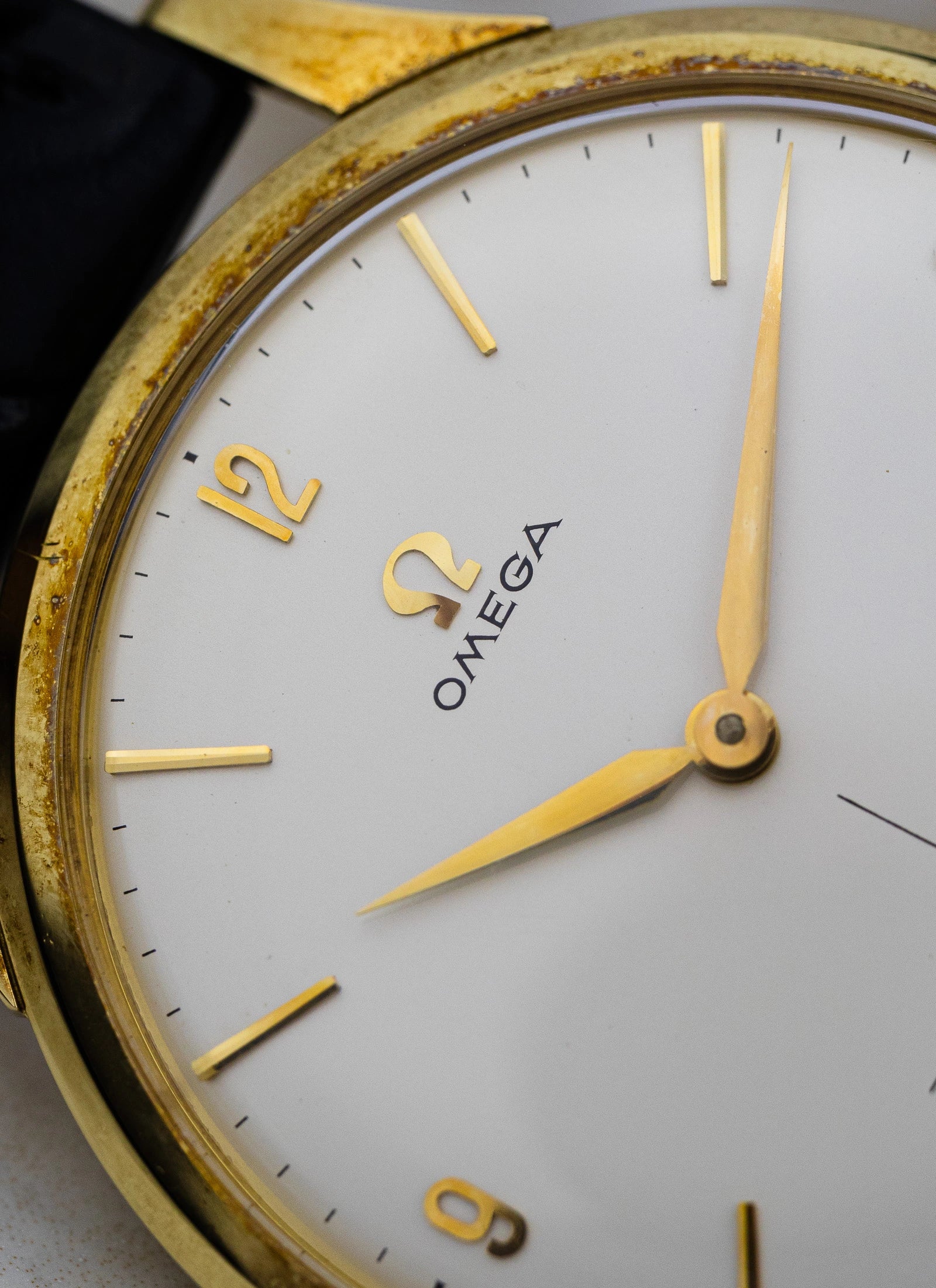 1960 14K Omega Tresor 14707 cal.268 MINT!