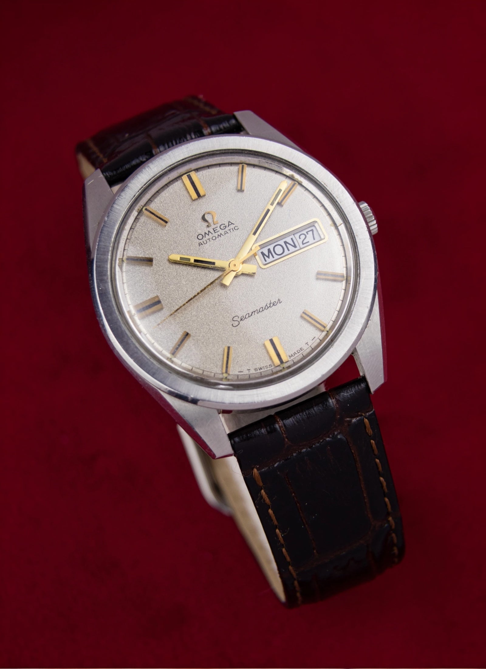 1968 Omega Seamaster Day-Date Sparkle Dial 166.032 cal. 752