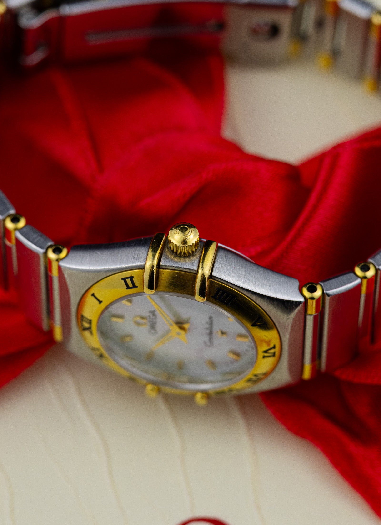 1998 Lady Omega Constellation Bicolor MOP 1362.70 Box