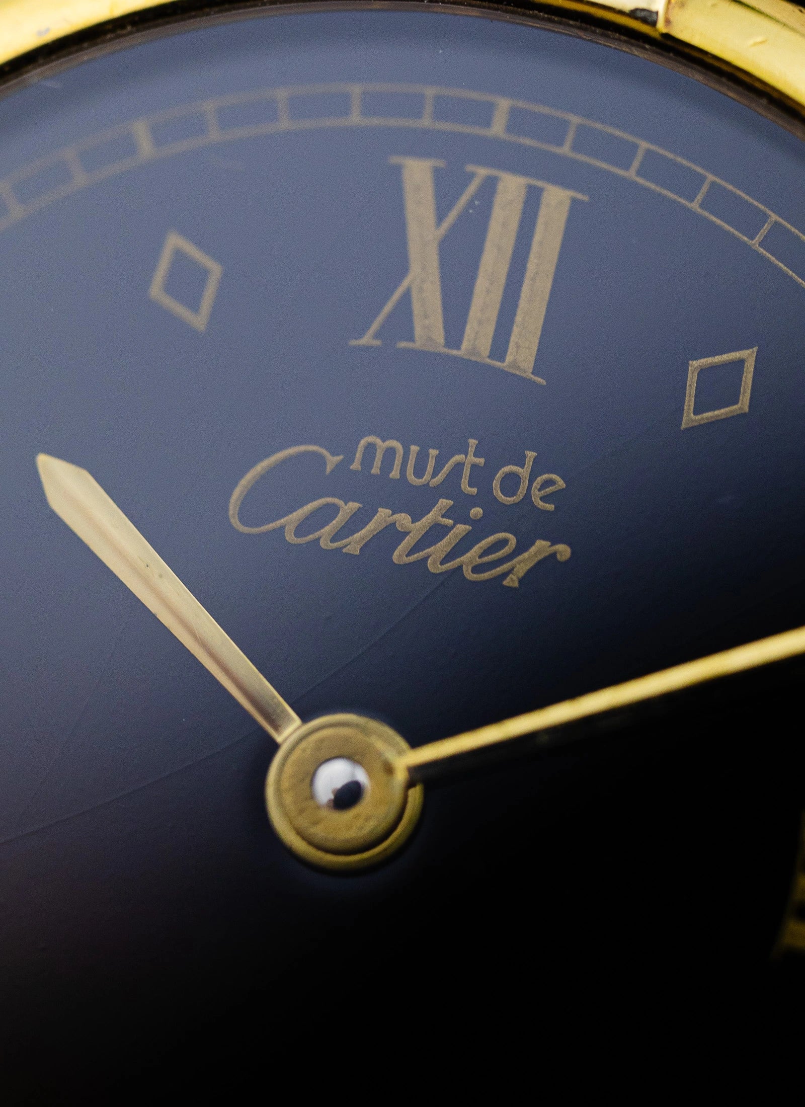 1990s Must de Cartier Vendome Black Roman Dial 680004