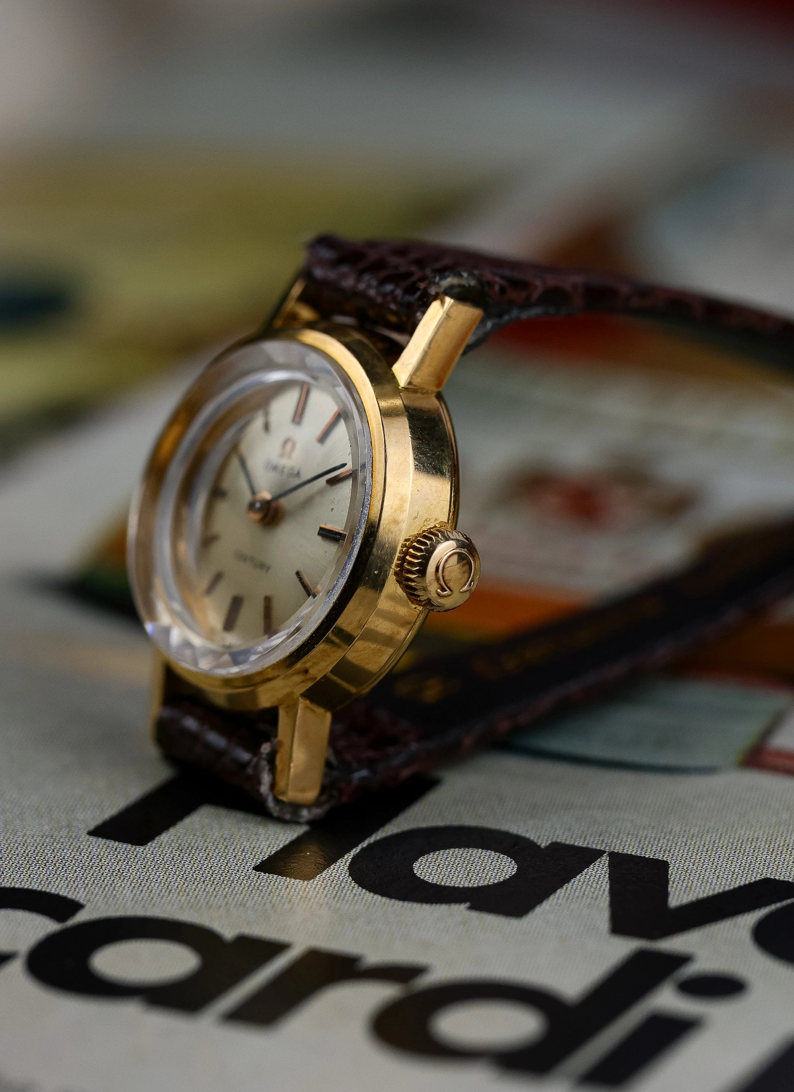 1964 18K Lady Omega Century Cocktail Watch 511.122 cal. 620 Box