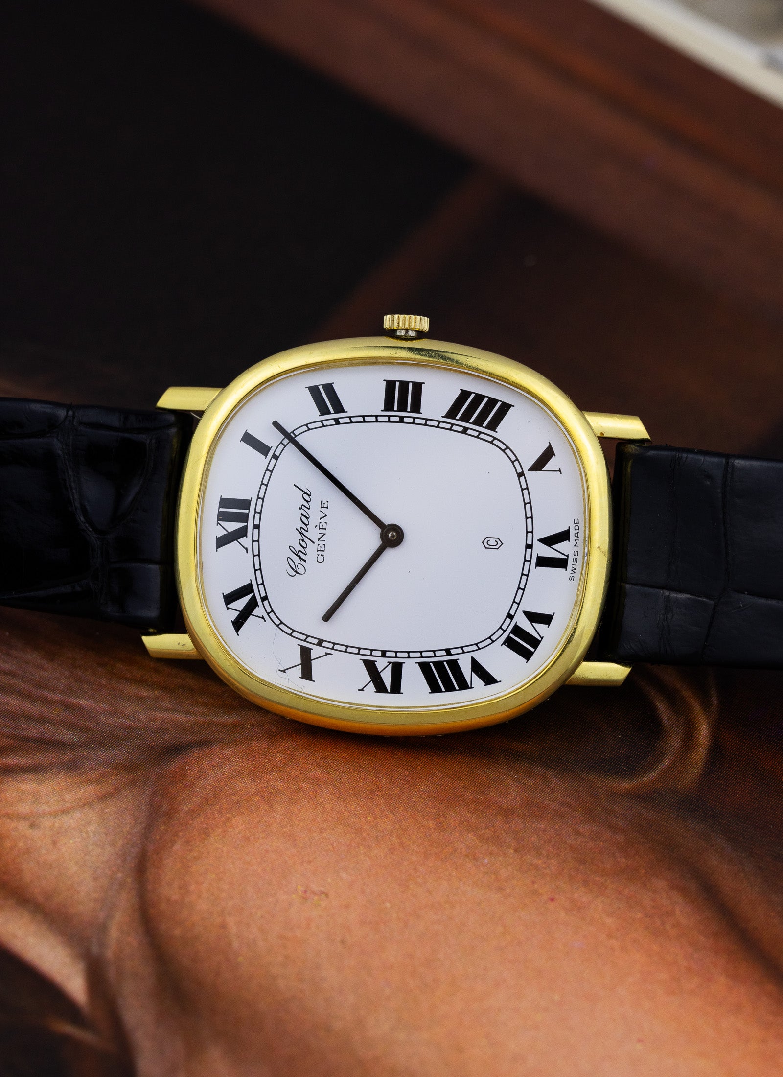 1980s 18K Chopard Ellipse Roman Dial 162152-0001 Service Card