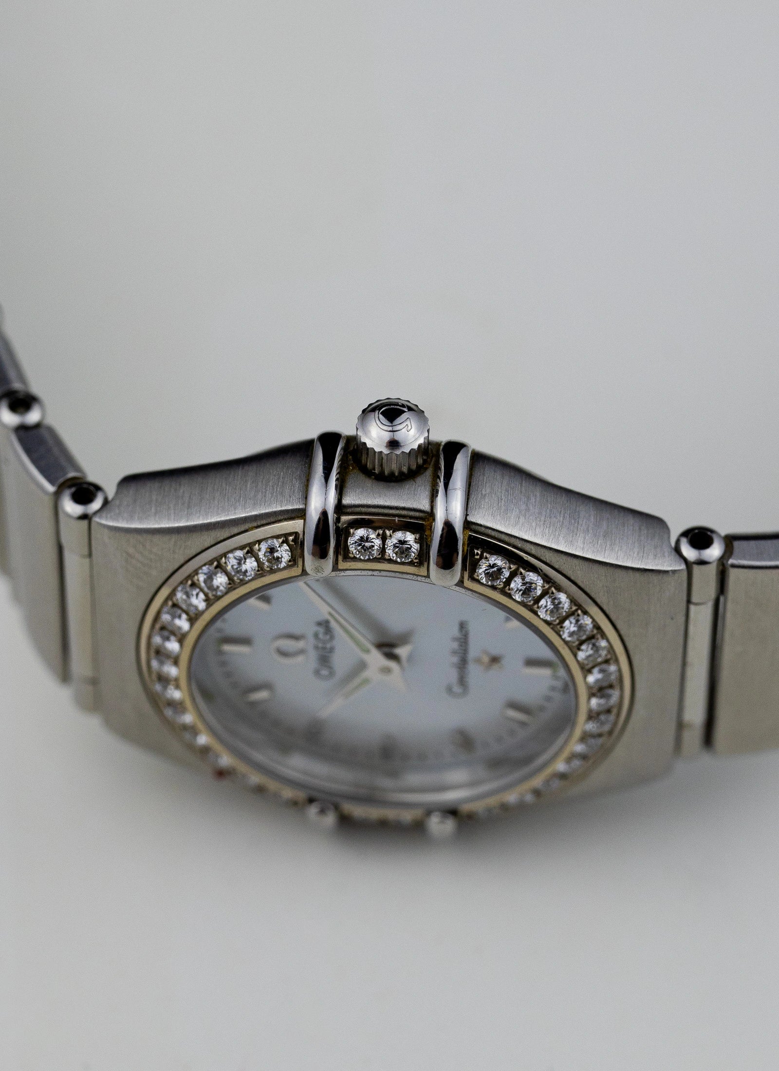 1998 Lady Omega Constellation MOP Diamonds 1466.71.00 cal. 1456