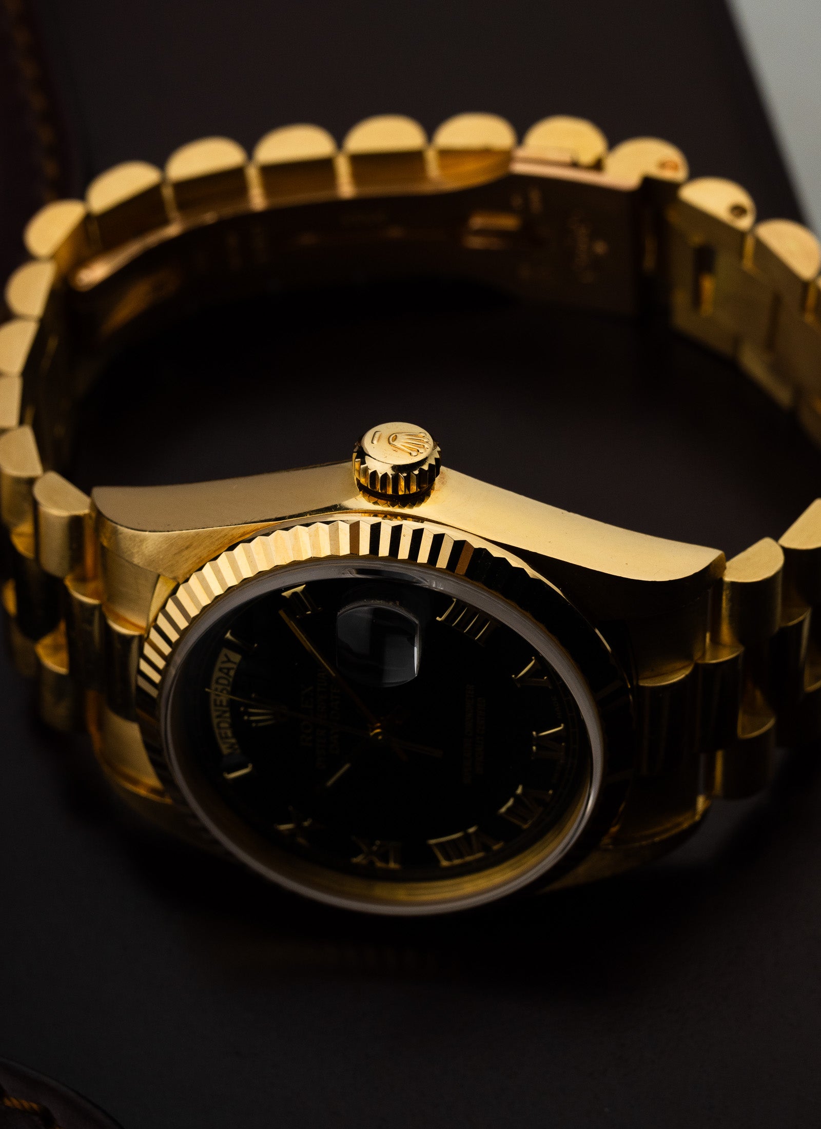 1981 18K Rolex Day-Date Black Pyramid Dial 18038 Box