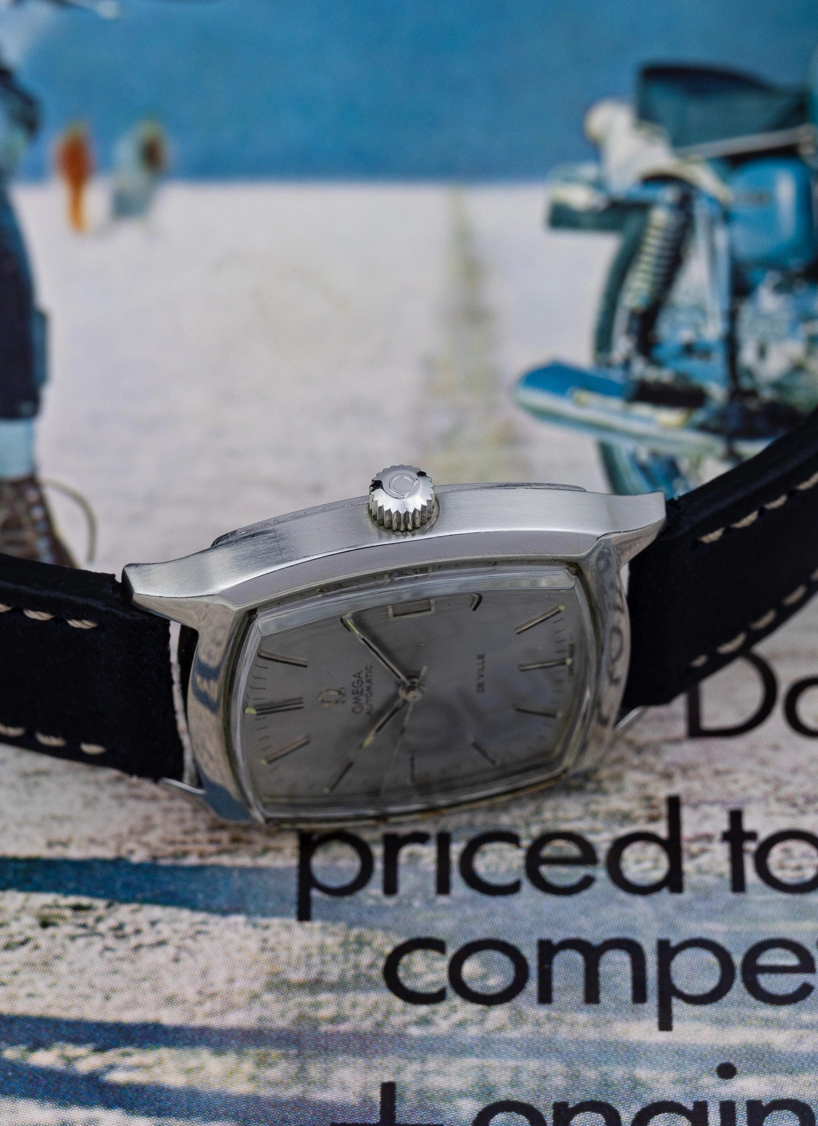 1970s Omega De Ville Square 166.0075 cal. 1012