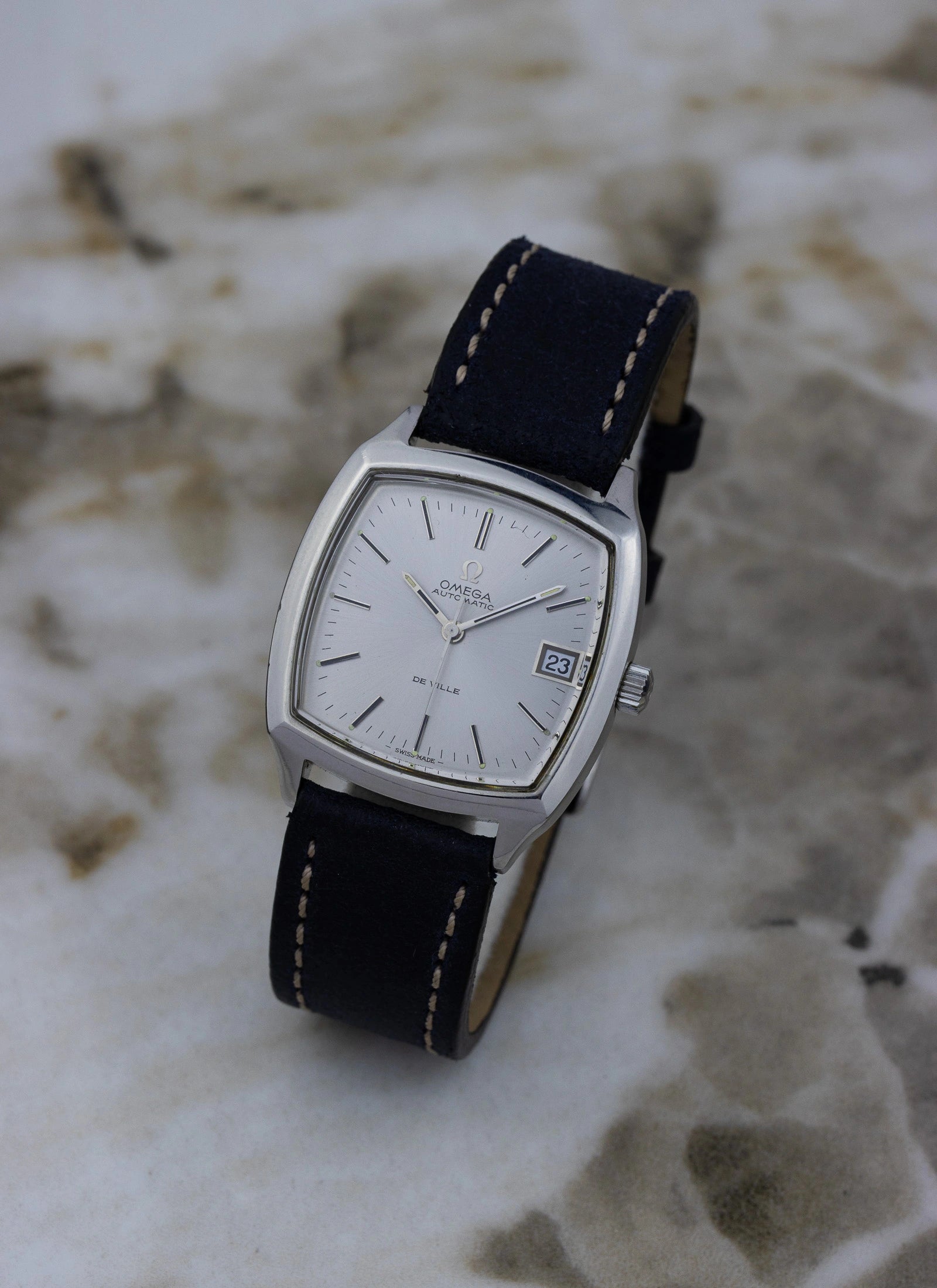 1970s Omega De Ville Square 166.0075 cal. 1012