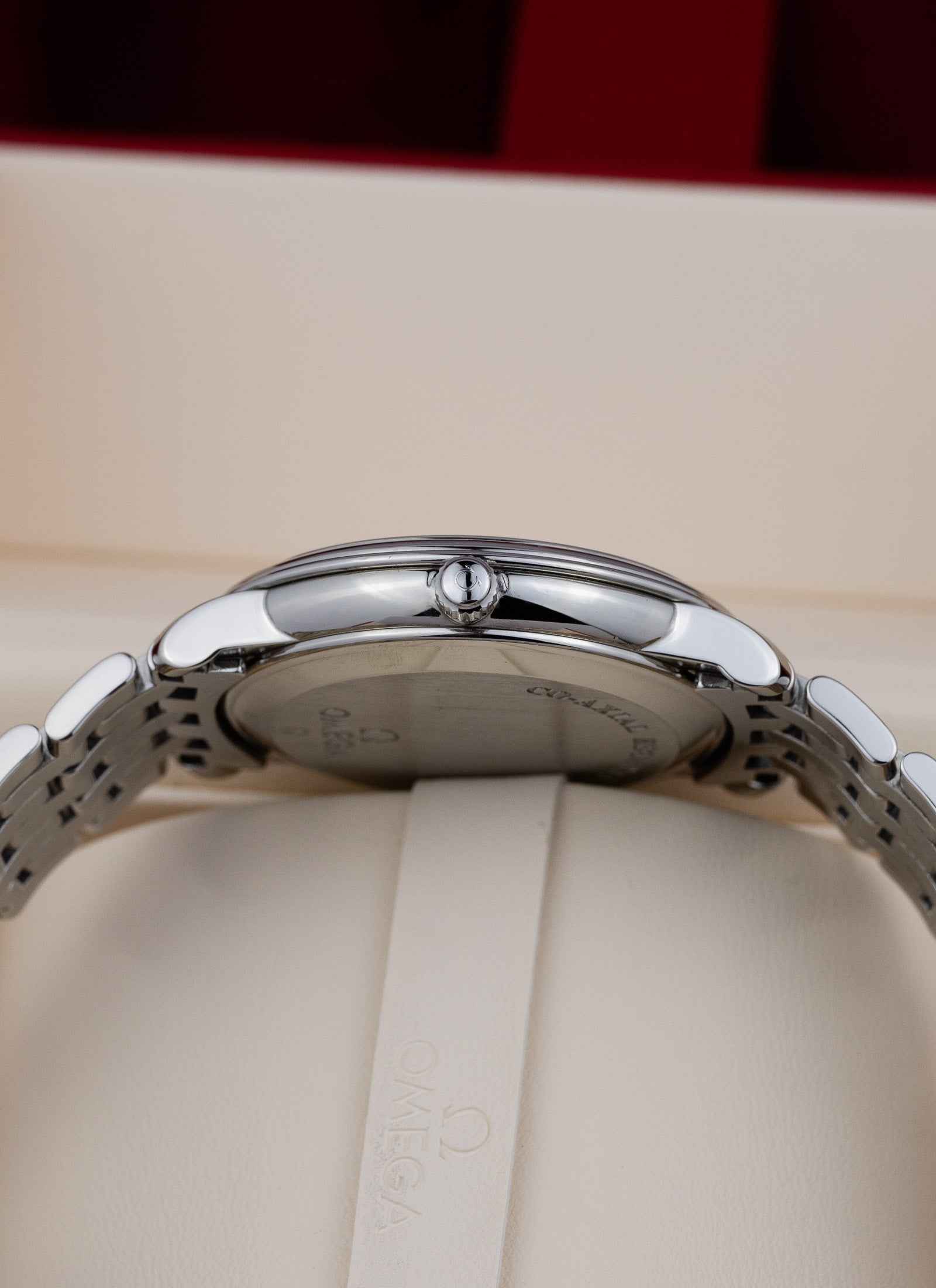 2010s Omega De Ville Prestige 4574.50.00 cal. 2500 Serviced & Travel Box