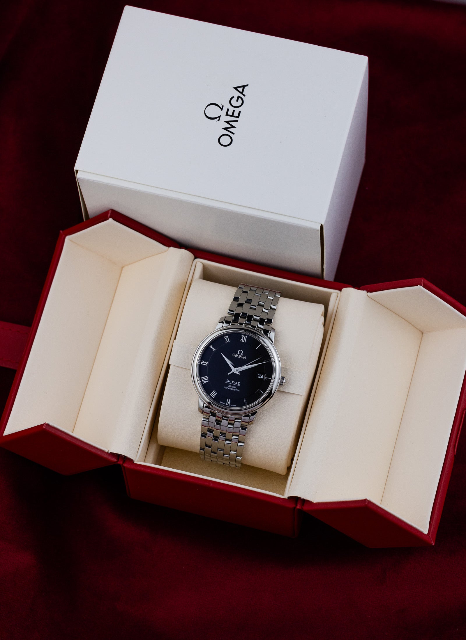 2010s Omega De Ville Prestige 4574.50.00 cal. 2500 Serviced & Travel Box
