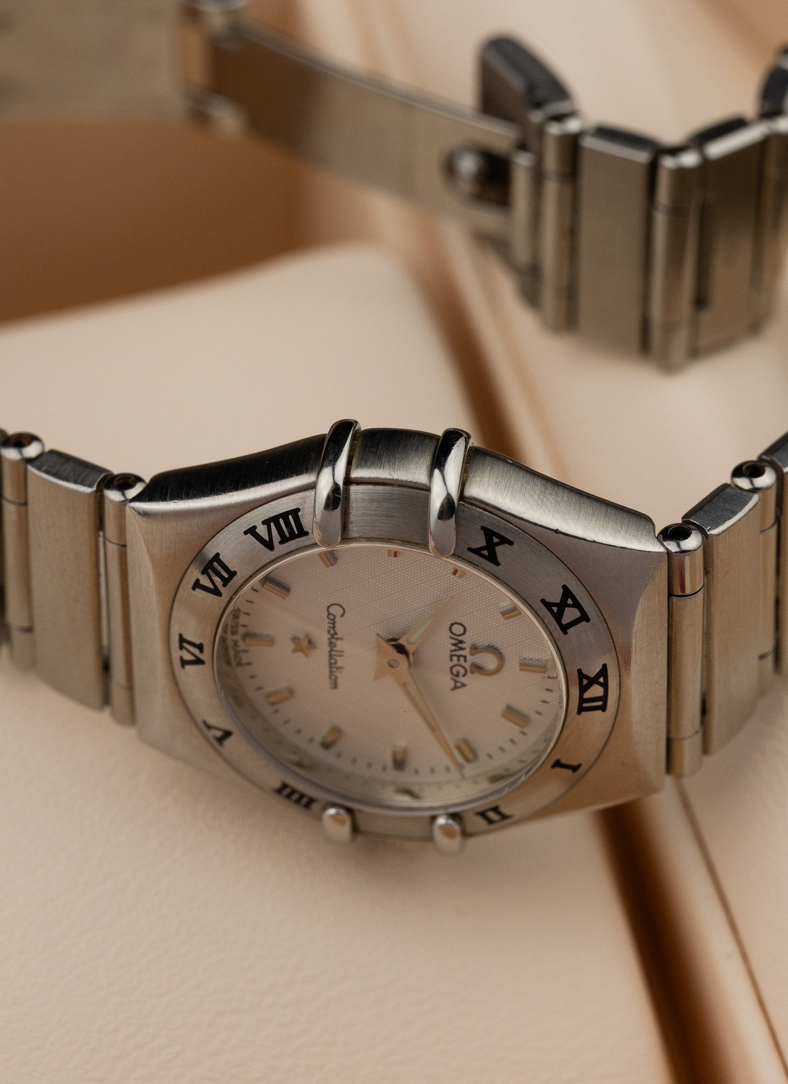 1998 Lady Omega Constellation 1562.30.00 cal. 1456 Pictograms & Service Box
