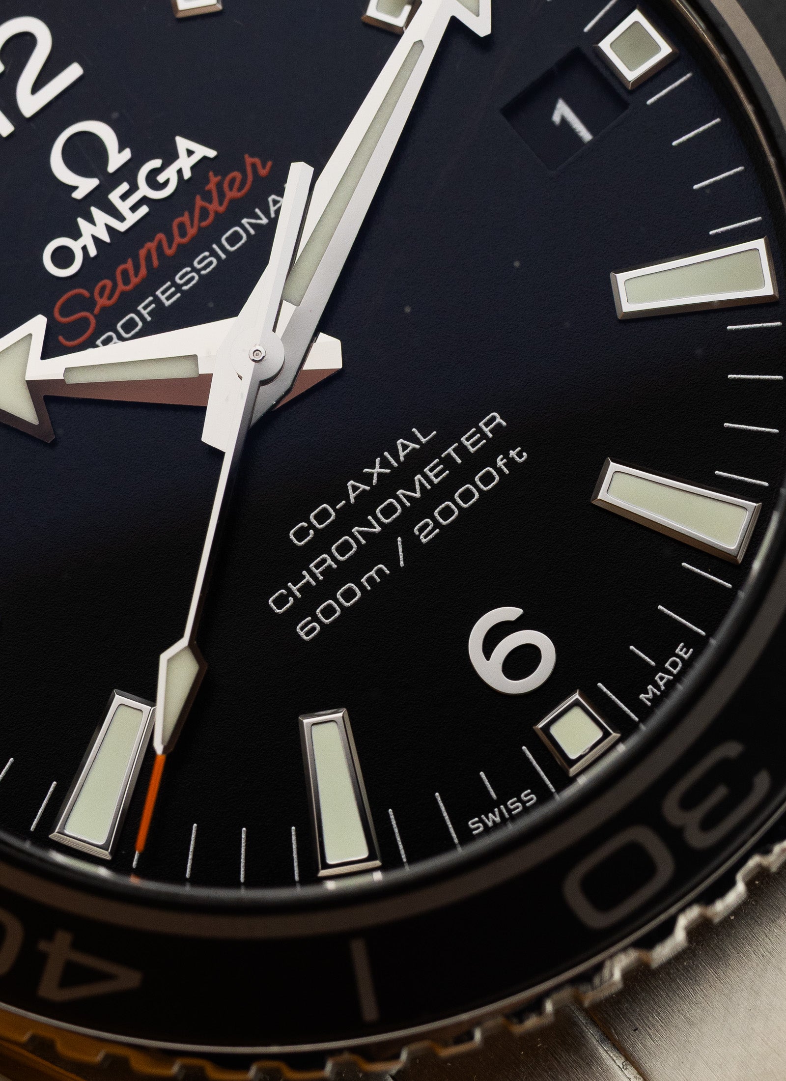 2017 Omega Seamaster Planet Ocean 600M 232.30.42.21.01.001 Full Set