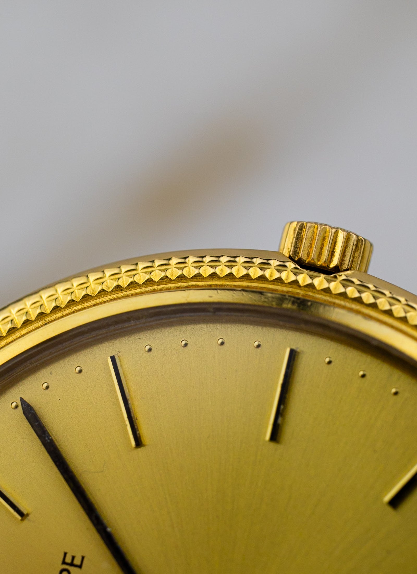 1984 18K Patek Philippe Calatrava 3744 cal. E26