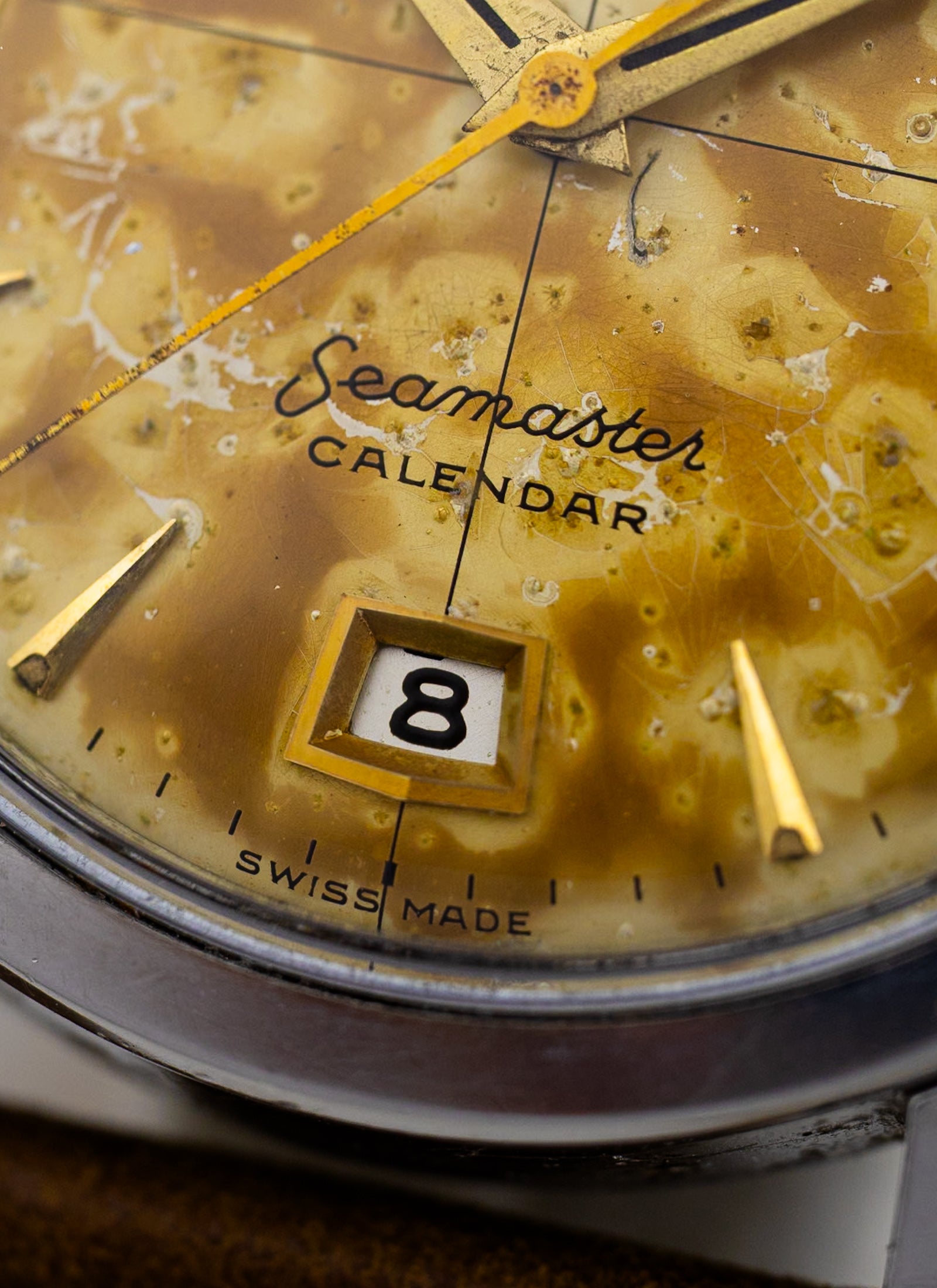 1954 Omega Seamaster Calendar Fat Lugs Leopard Patina 2757 Serviced