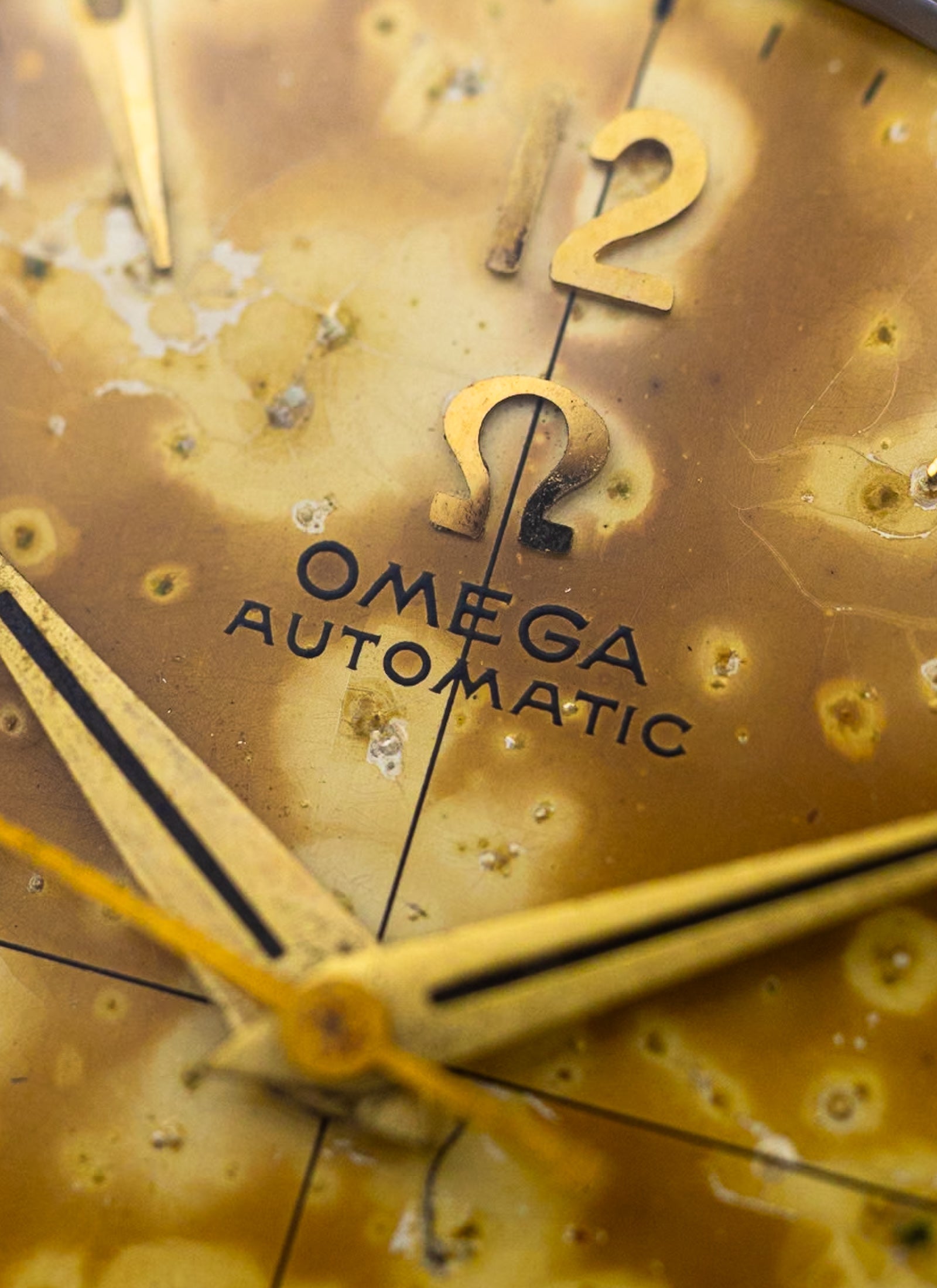 1954 Omega Seamaster Calendar Fat Lugs Leopard Patina 2757 Serviced