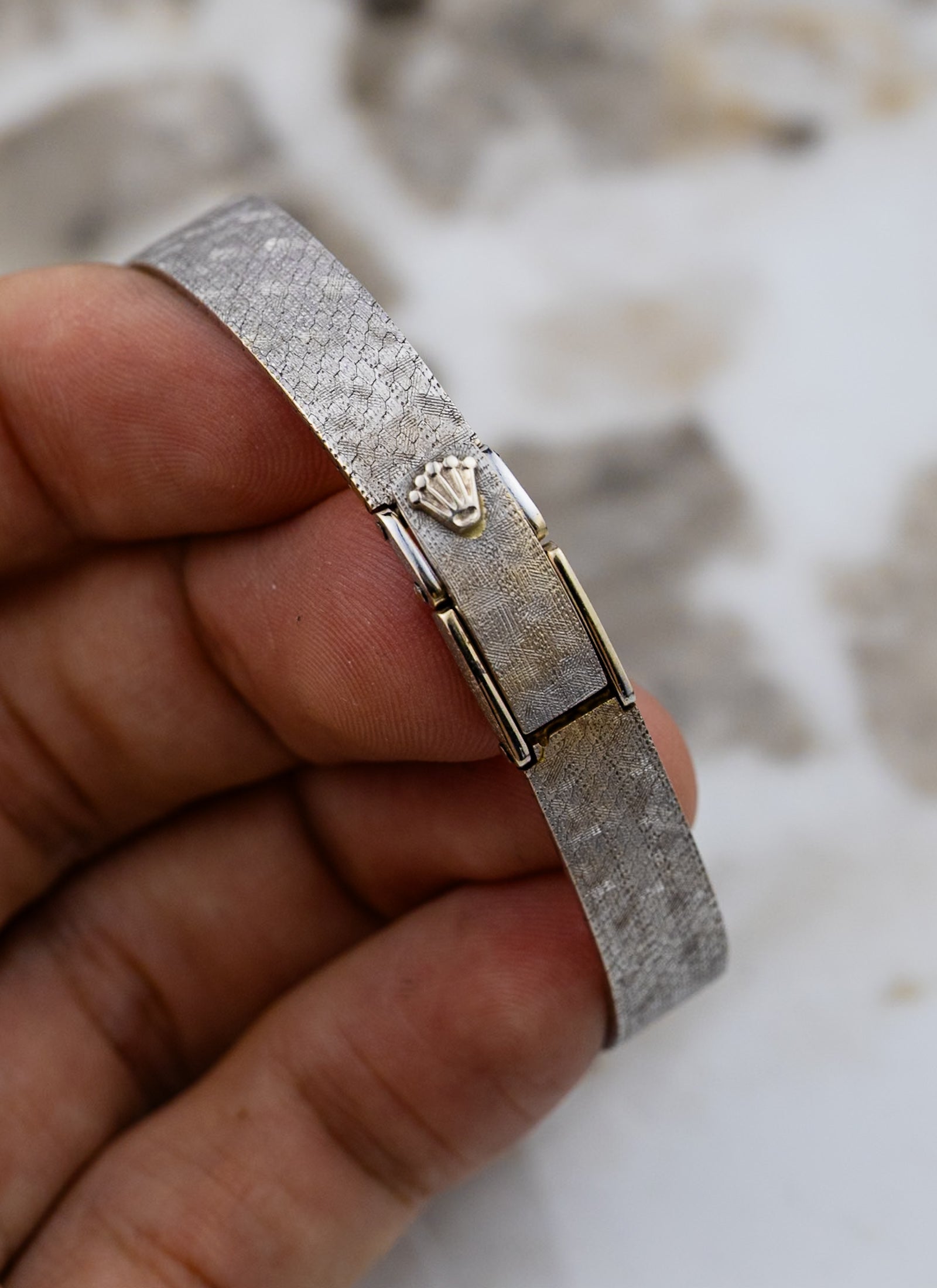 1975 18K Lady Rolex Orchid Navy Dial Diamond Bezel 2676