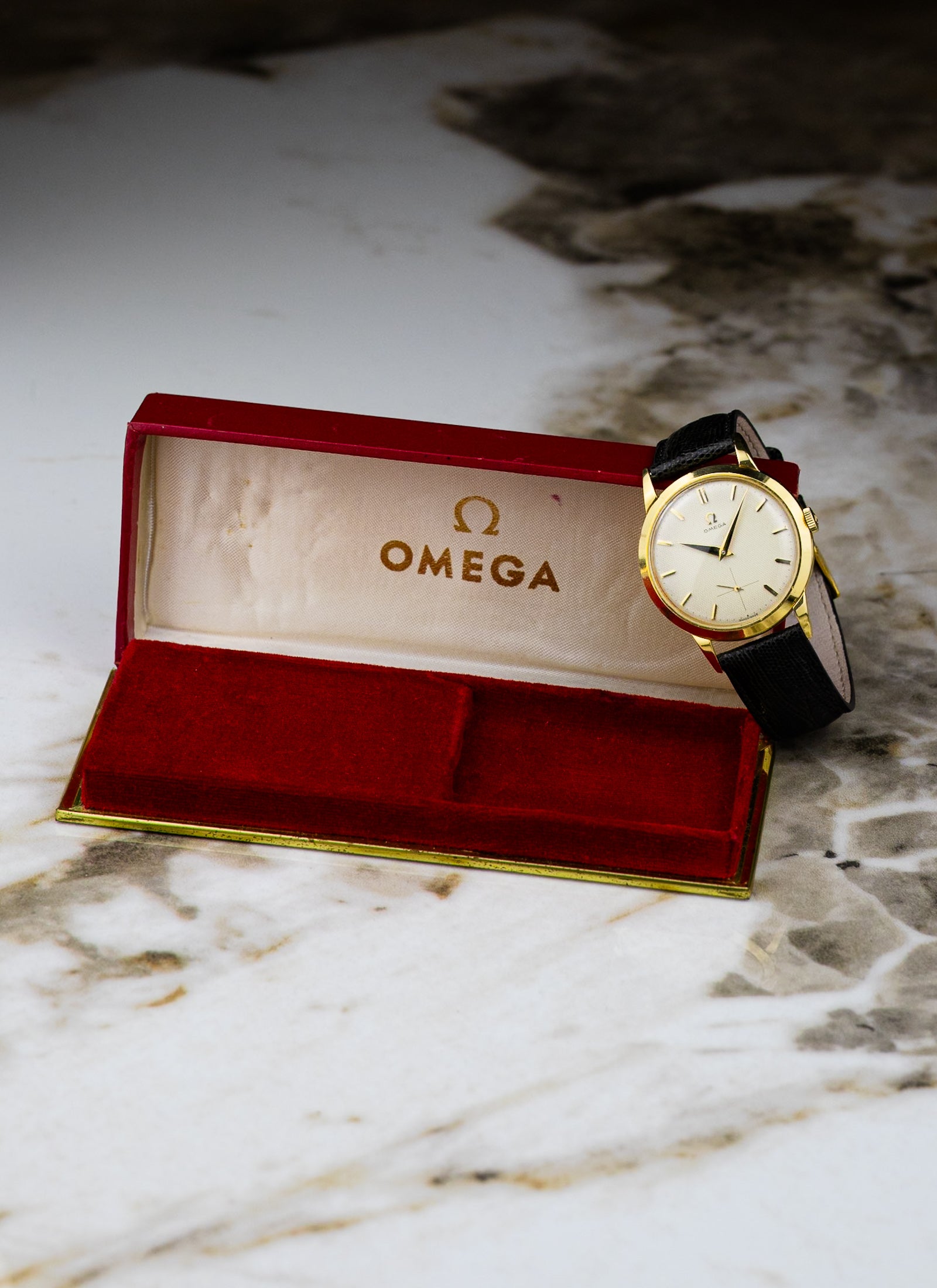 1954 18K Omega Tresor Honeycomb 2684 cal. 266 Serviced