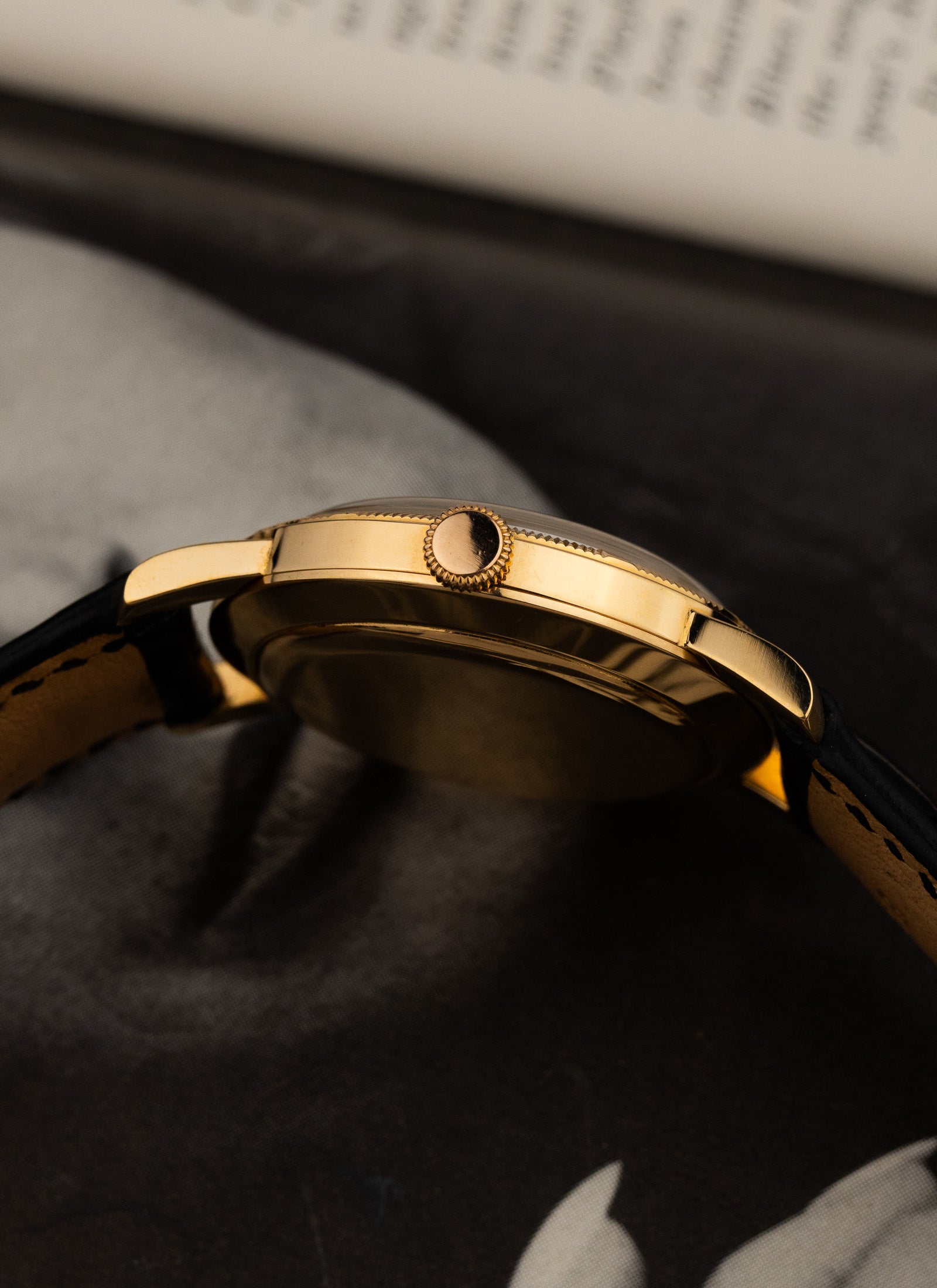 1960s 18K IWC Schaffhausen Engine Turned Bezel cal. 852