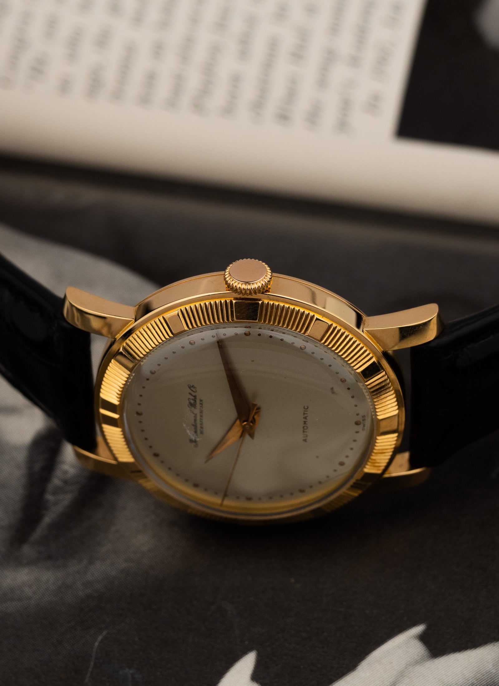 1960s 18K IWC Schaffhausen Engine Turned Bezel cal. 852
