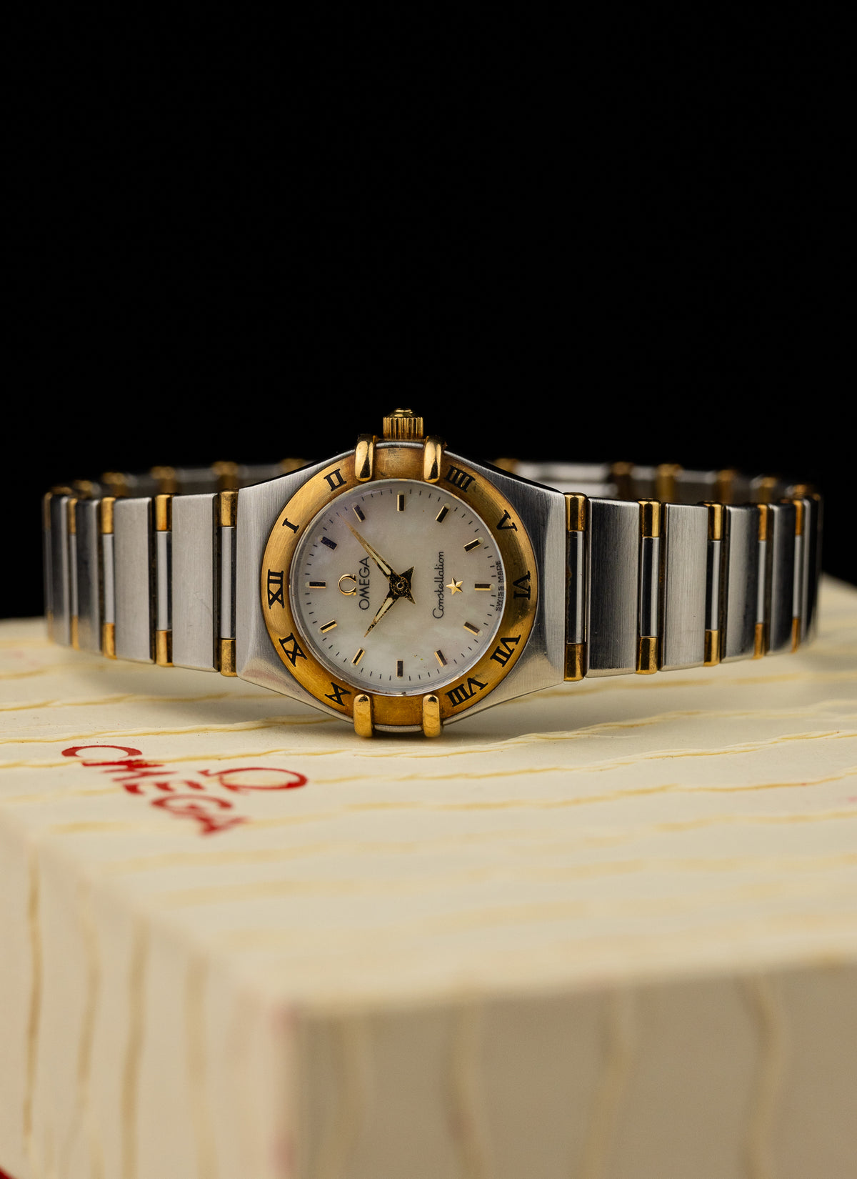 1998 Lady Omega Constellation Manhattan Bicolor MOP 795.1203 cal. 1456 Box