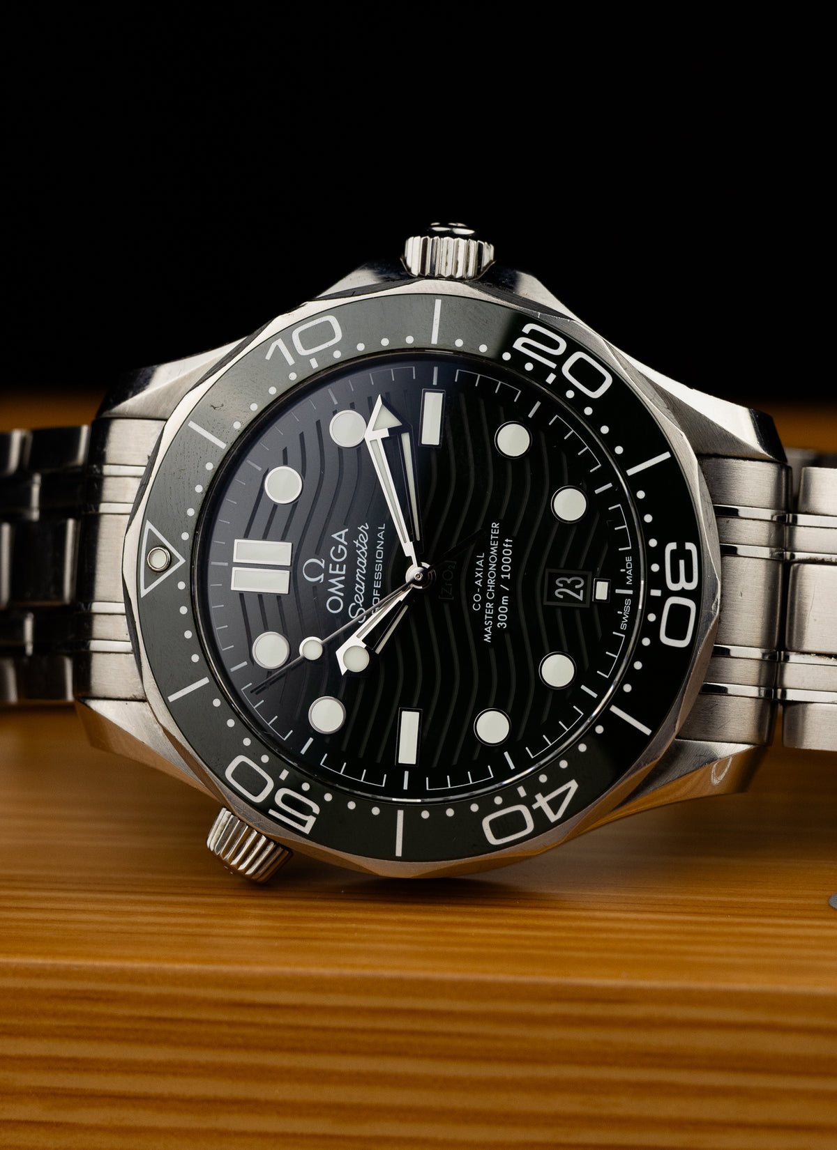 2023 Omega Seamaster 300M Green 210.30.42.20.10.001 Full Set