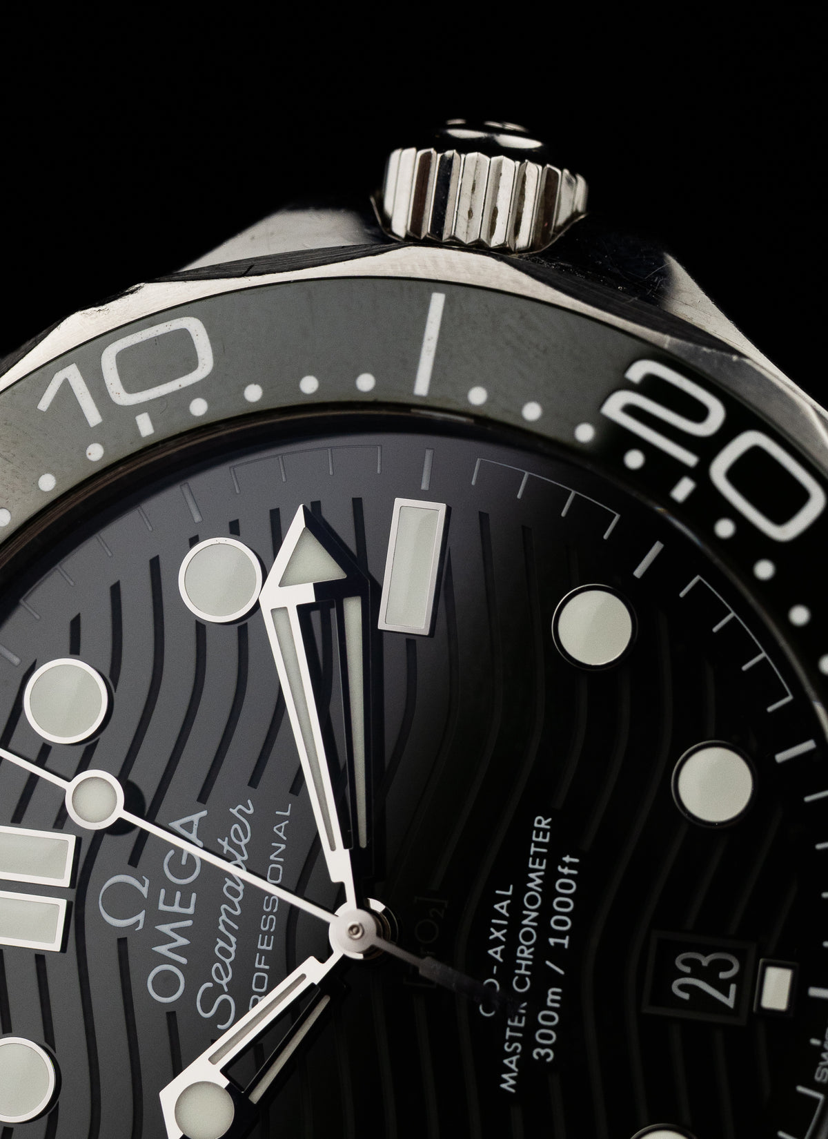 2023 Omega Seamaster 300M Green 210.30.42.20.10.001 Full Set