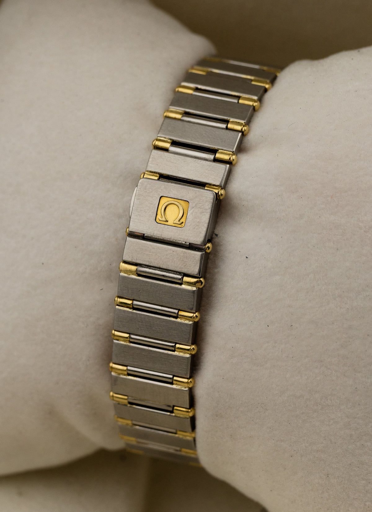 1984 Lady Omega Constellation Manhattan Bicolor 795.0849 cal. 1455 Box
