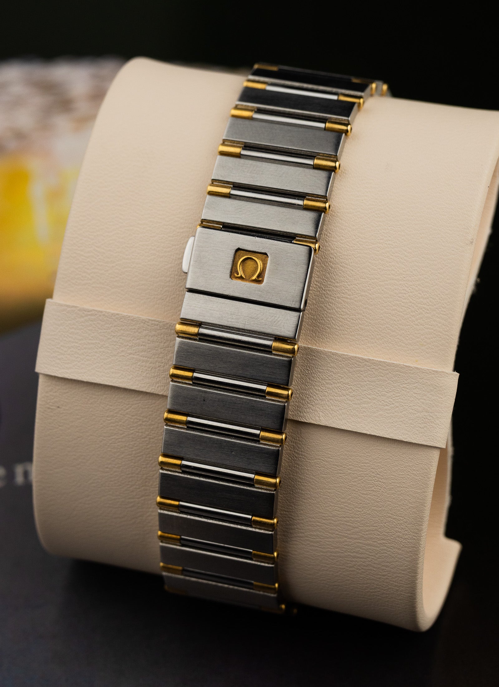 1989 Omega Constellation Manhattan Bicolor 396.1070 cal. 1441