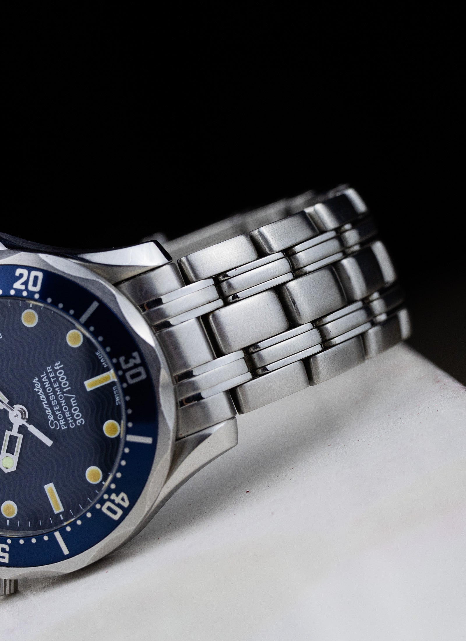 1999 Omega Seamaster Professional 300m Mid Size 2551.80.00 cal. 1120 Full Set