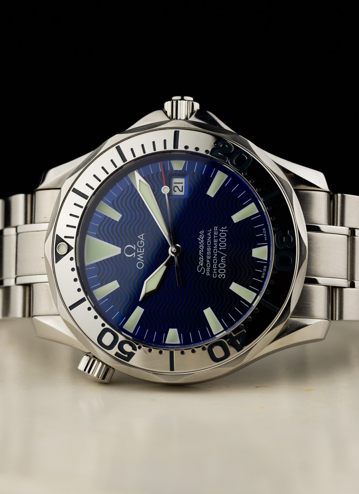 2007 Omega Seamaster 300M Electric Blue 2255.80.00 cal. 1120 Full Set