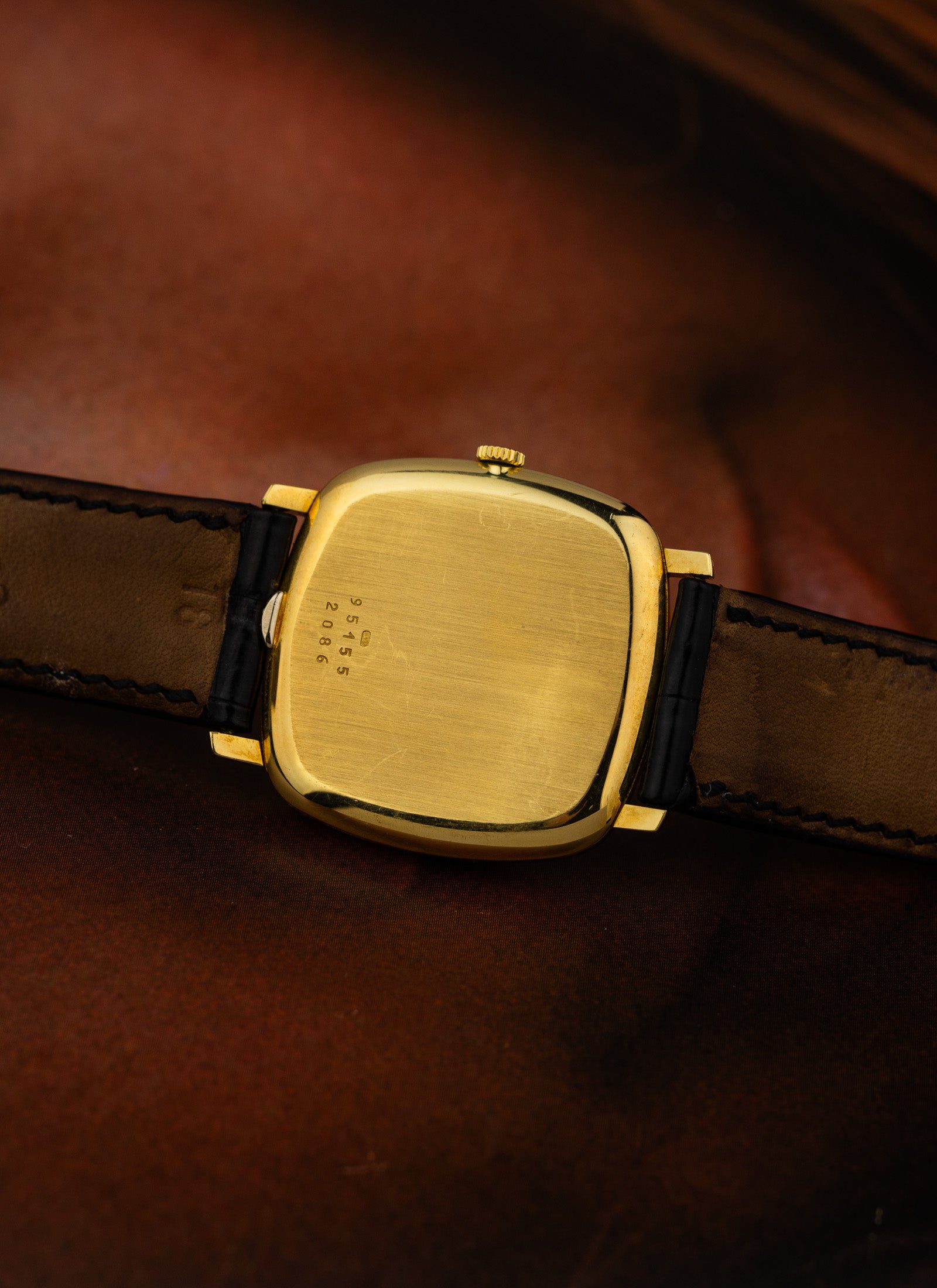 1980s 18K Chopard 2086 Cushion Case Automatic cal. 2-66