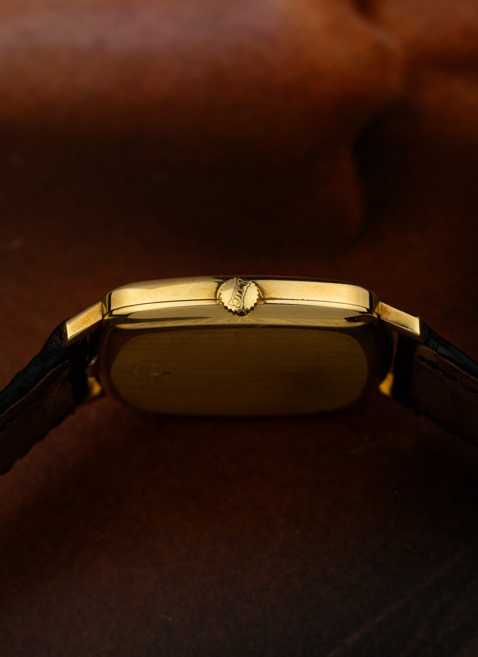 1980s 18K Chopard 2086 Cushion Case Automatic cal. 2-66
