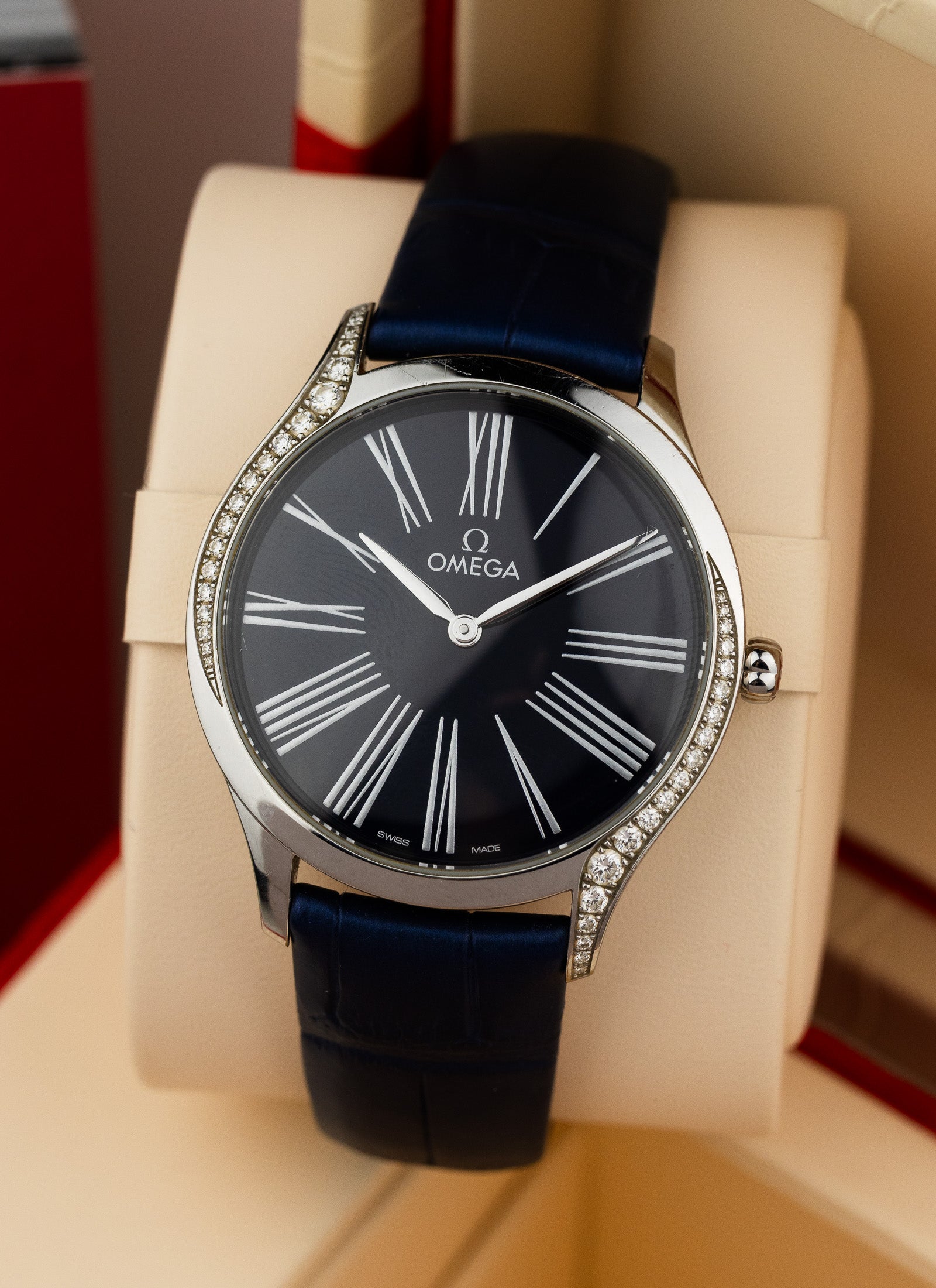 2019 Lady Omega De Ville Trésor Diamonds 428.18.36.60.03.001 cal. 4061 Full Set