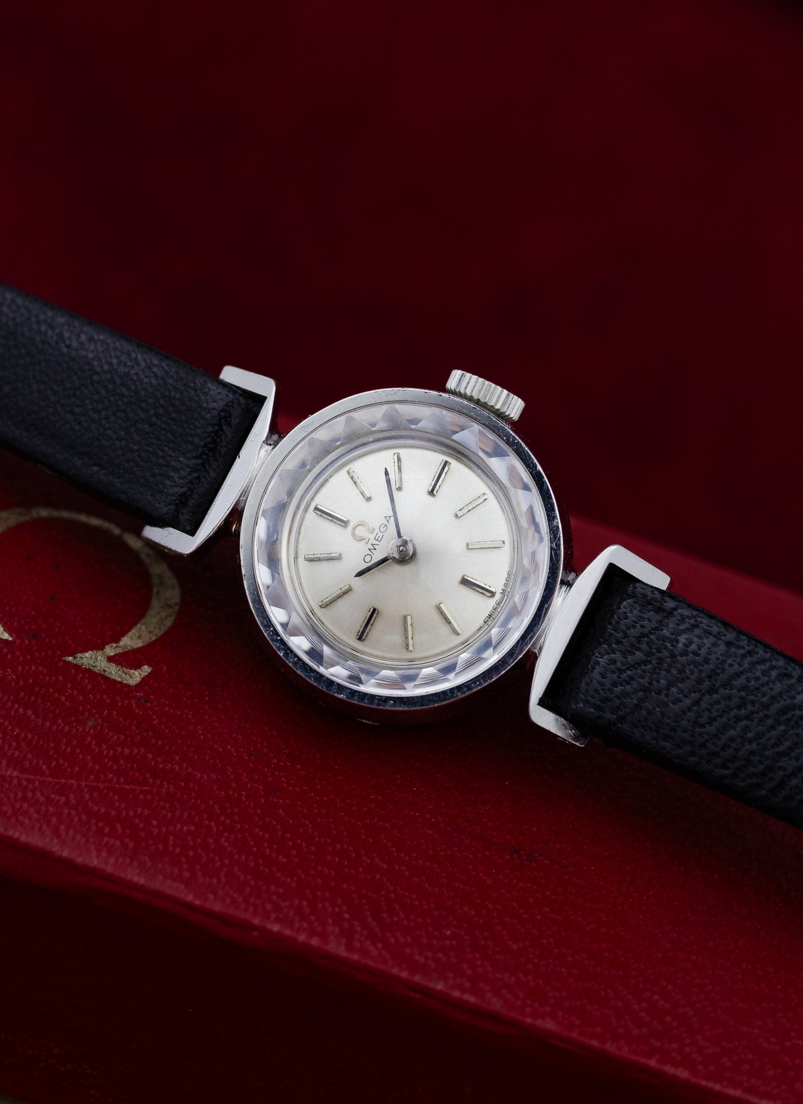 1968 Lady Omega Cocktail Watch Fancy Lugs 511.254 cal. 484 Serviced Box